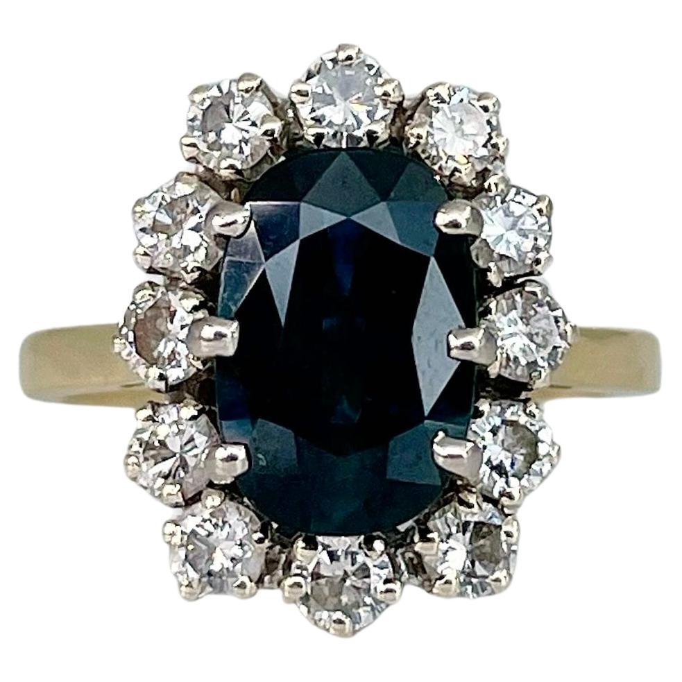 Vintage 18 Karat Gold 1.80 Carat Sapphire 0.65 Carat Diamond Cluster Ring