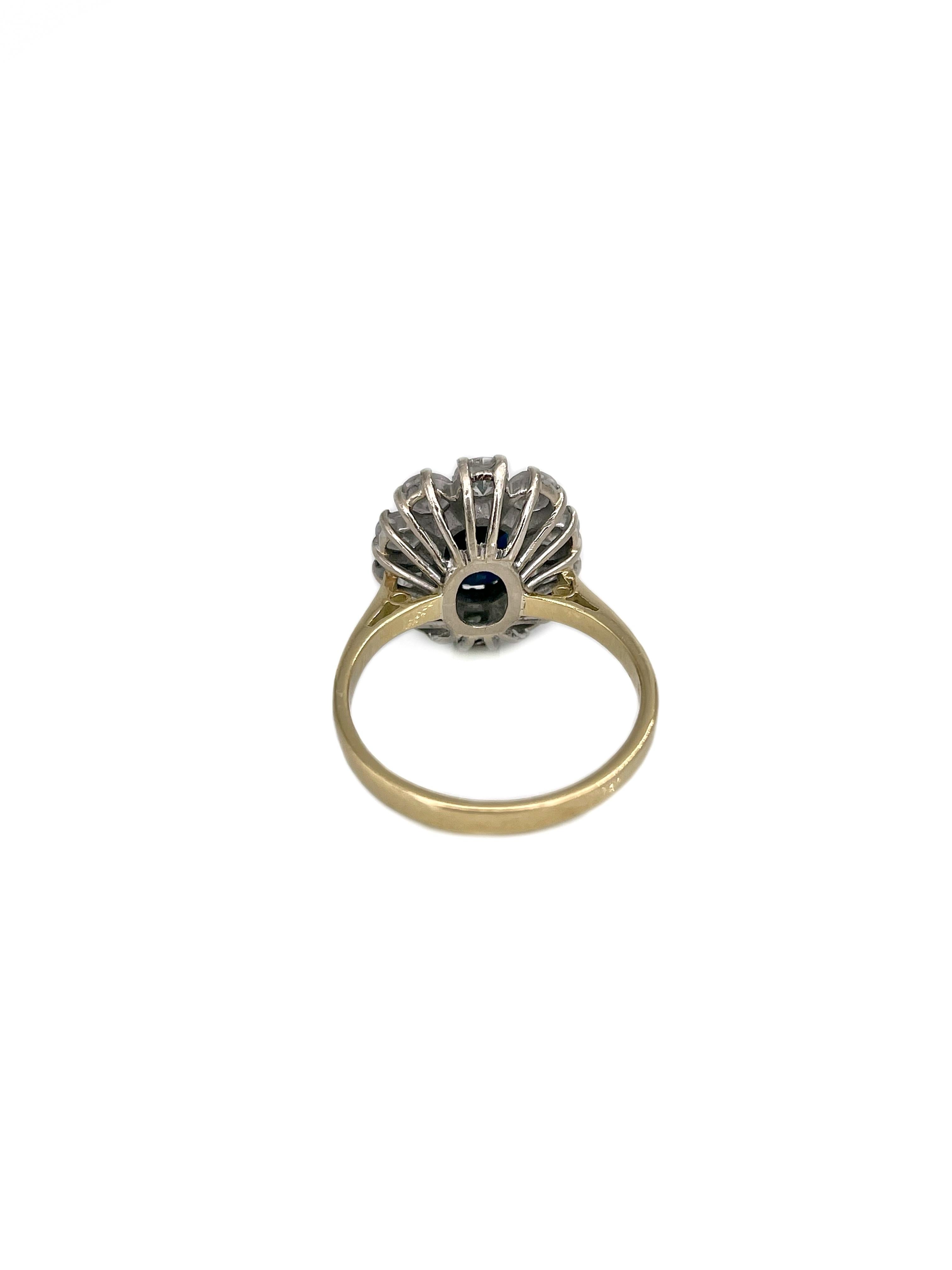 Vintage 18 Karat Gold 2.20 Carat VS Sapphire 1.50 Carat Diamond Cluster Ring Bon état - En vente à Vilnius, Vilniaus apskr.