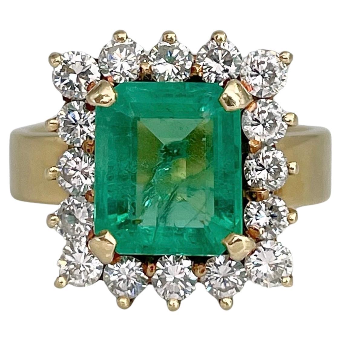 Vintage 18 Karat Gold 3.00 Carat Emerald 1.20 Carat Diamond Cluster Ring