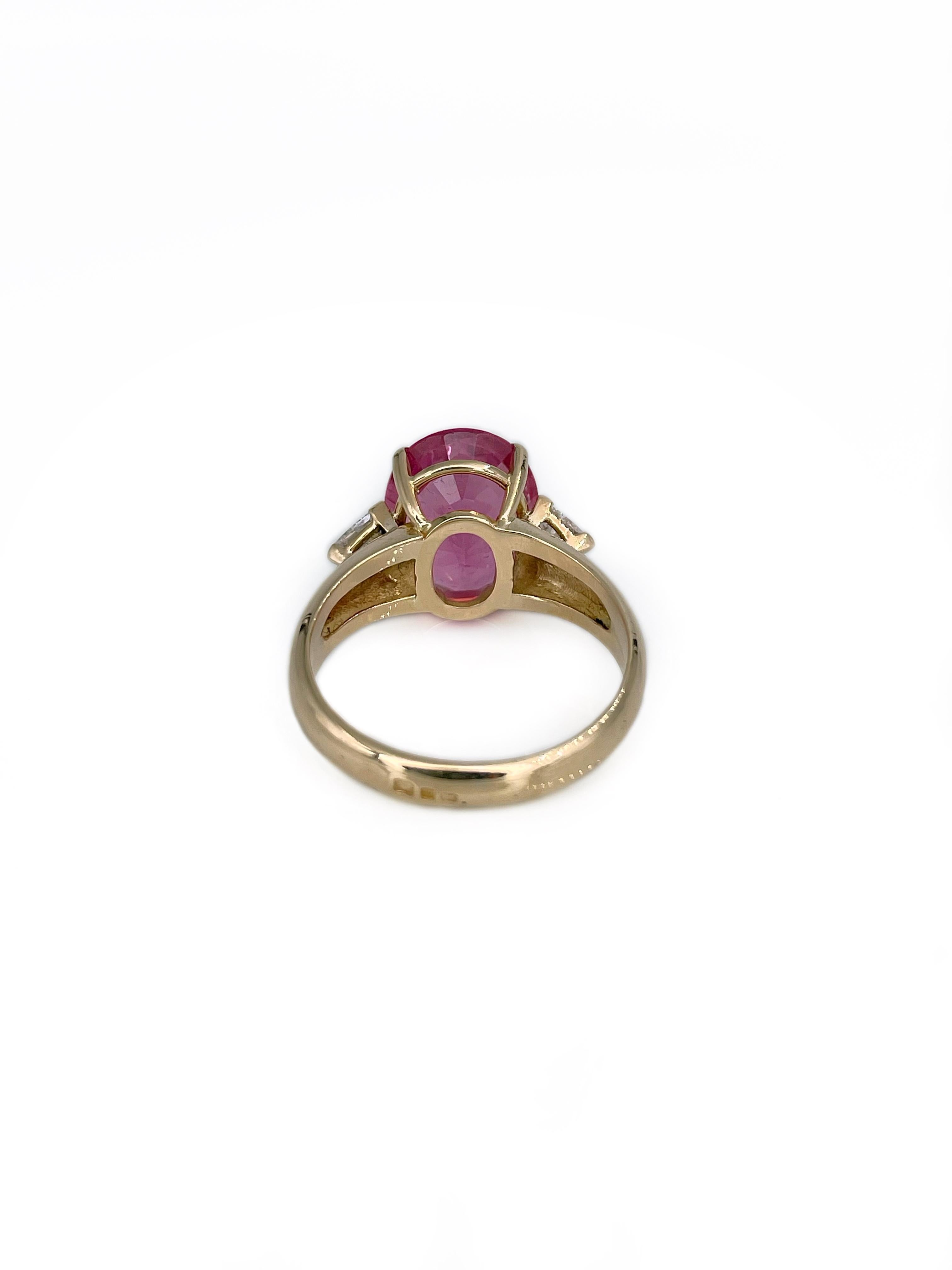 Vintage 18 Karat Gold 4.60 Carat Tourmaline 0.45 Carat Diamond Cocktail Ring In Good Condition For Sale In Vilnius, Vilniaus apskr.