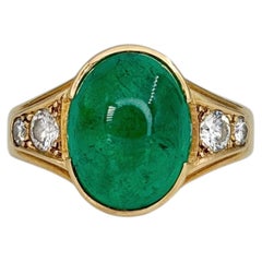 Vintage 18 Karat Gold 6 Carat Cabochon Emerald 0.35 Carat Diamond Cocktail Ring