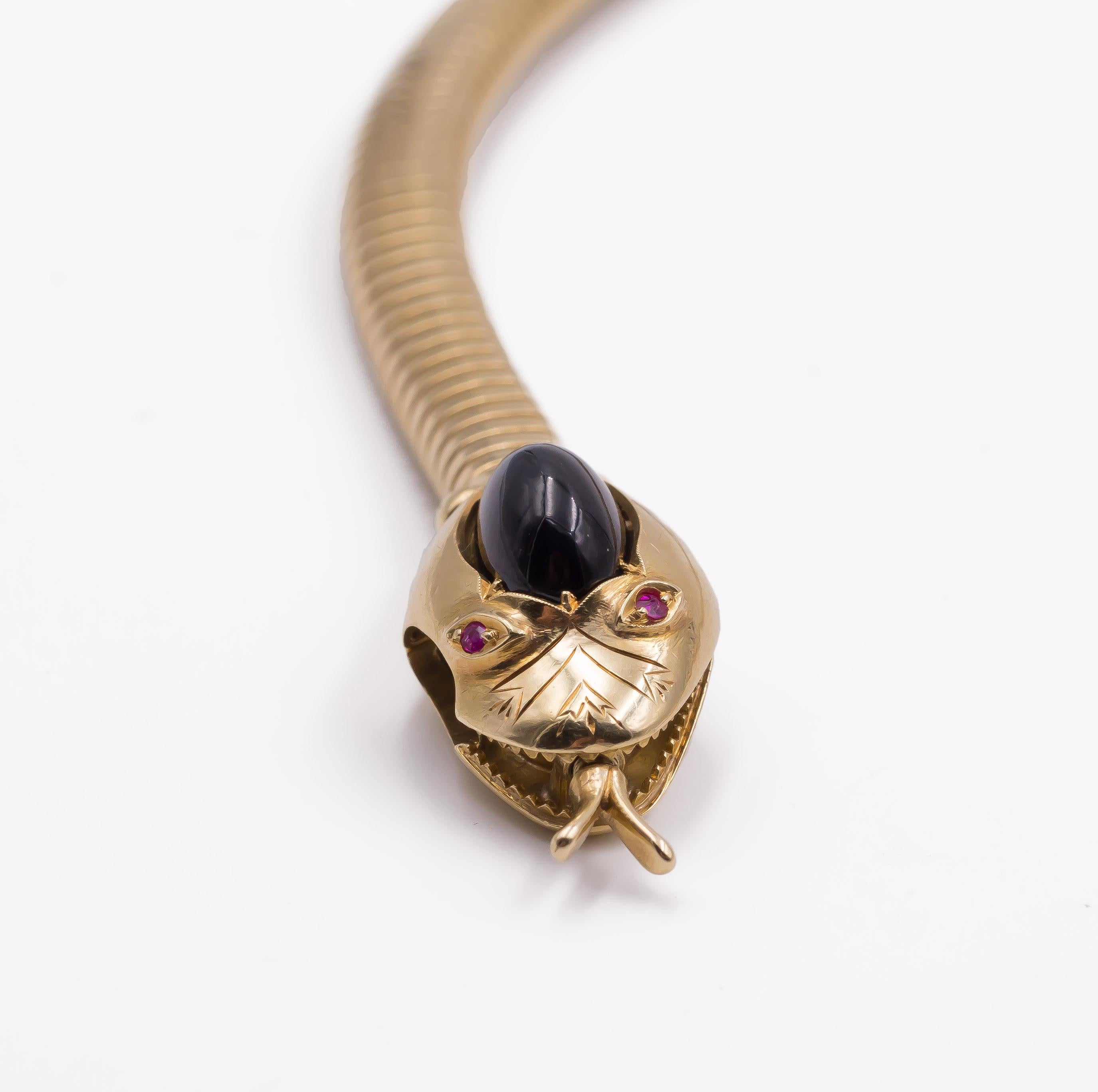 Women's Vintage 18 Karat Gold and Cabochon Sapphire and Rubies Snake Necklace, 1960s For Sale