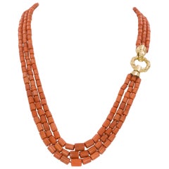 Vintage 18 Karat Gold and Coral Beaded Necklace, 1950s