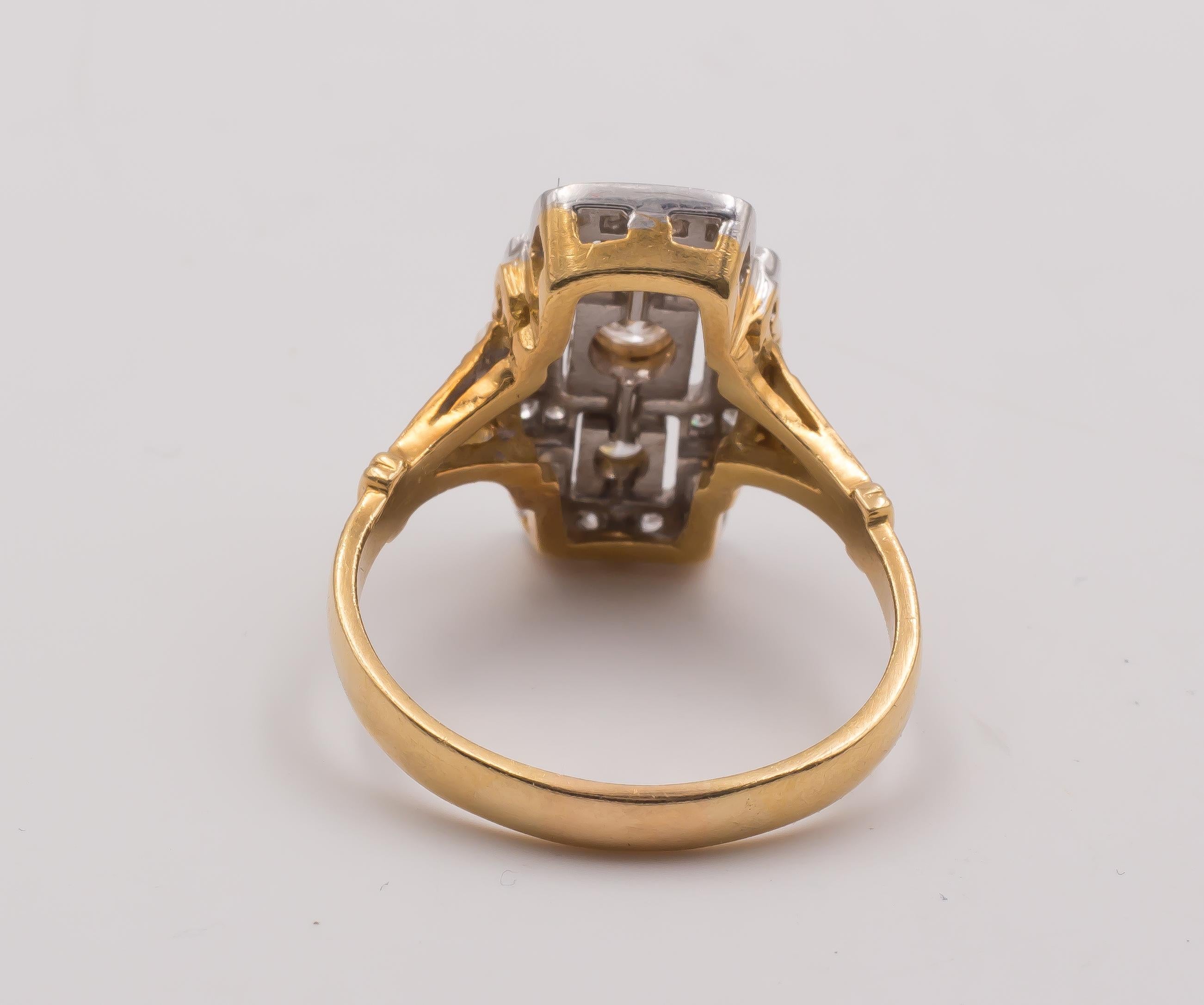 Vintage 18 Karat Gold and Diamond Ring, 1950s In Good Condition For Sale In Bologna, IT