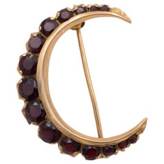 Retro 18 Karat Gold and Garnet Crescent Moon Brooch, 1950s