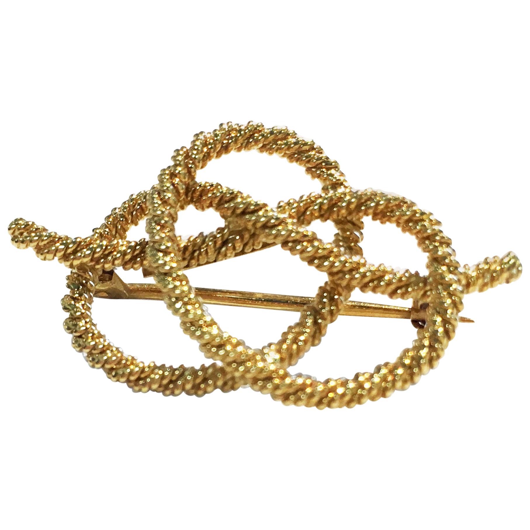 Vintage 18 Karat Gold Corded Knot Pretzel Brooch/Pin For Sale