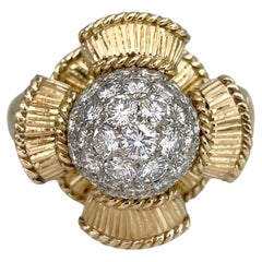 Vintage 18 Karat Gold Diamond Sculptural Cocktail Ring (Bague de cocktail sculpturale en or 18 carats avec diamants)