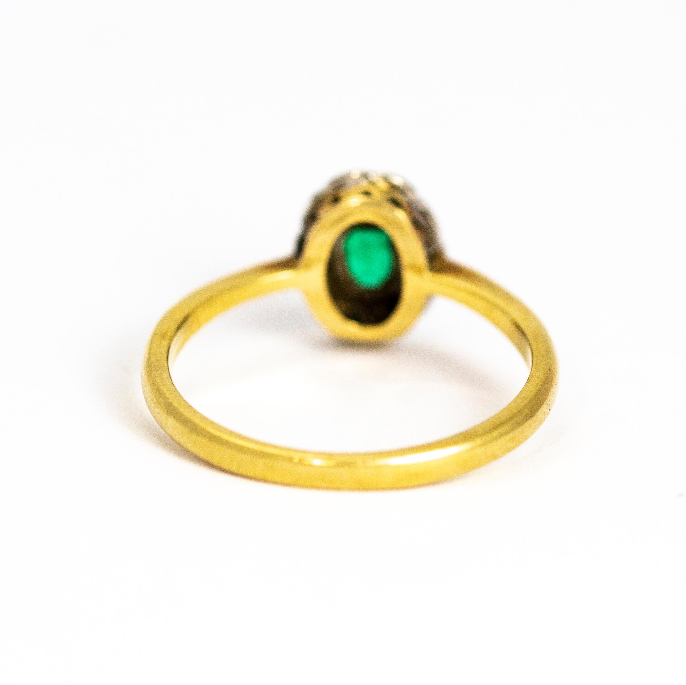 Women's or Men's Vintage 18 Karat Gold Emerald and Diamond Cluster Ring