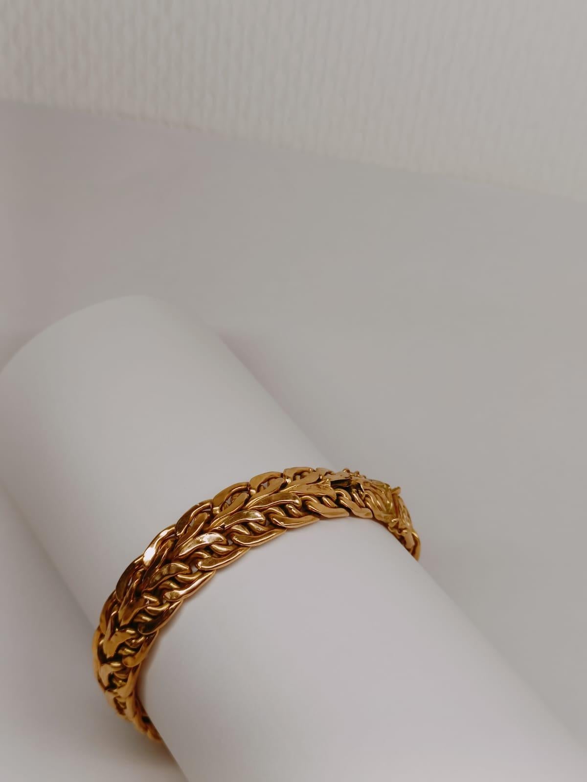 Französisches geflochtenes Vintage-Armband aus 18 Karat Gold, 1960er Jahre im Angebot 3