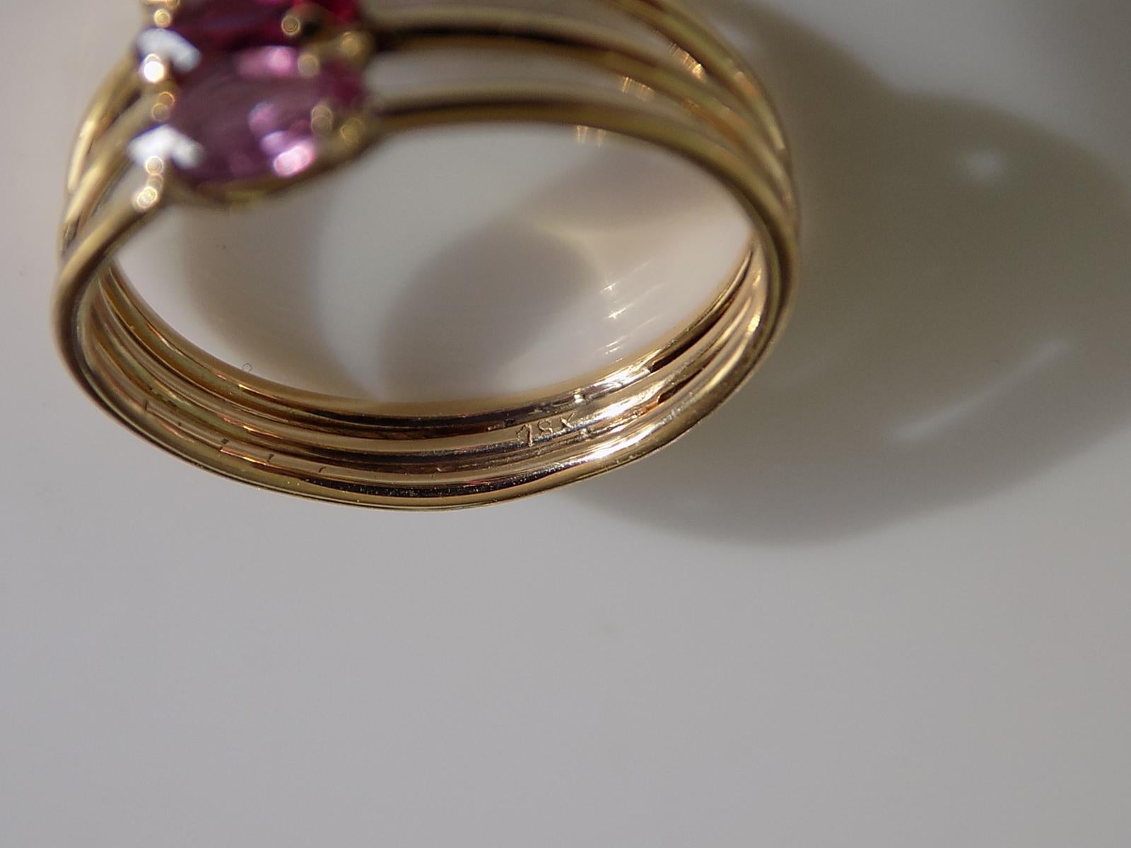 Vintage 18 Karat Gold Garnet Harem Style Ring For Sale 1