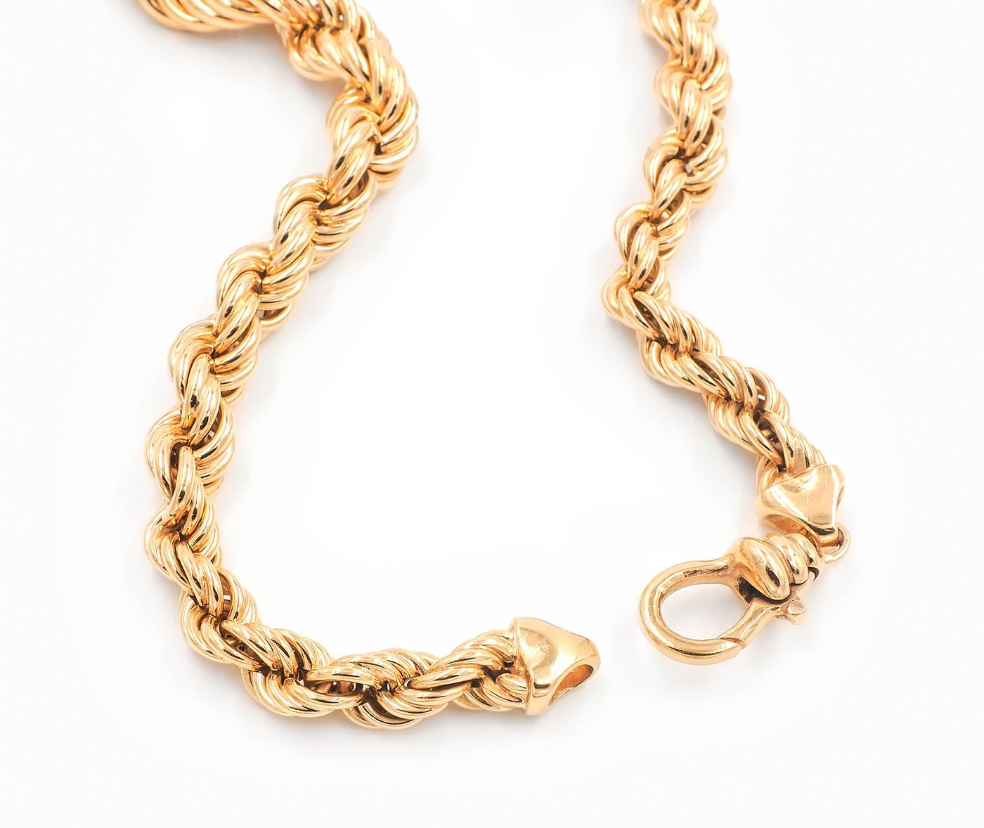 Moderne Collier à maillons vintage à corde torsadée graduée en or 18 carats en vente