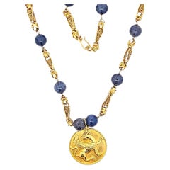Vintage 18 Karat Gold Lapis Medallion Pendant Necklace
