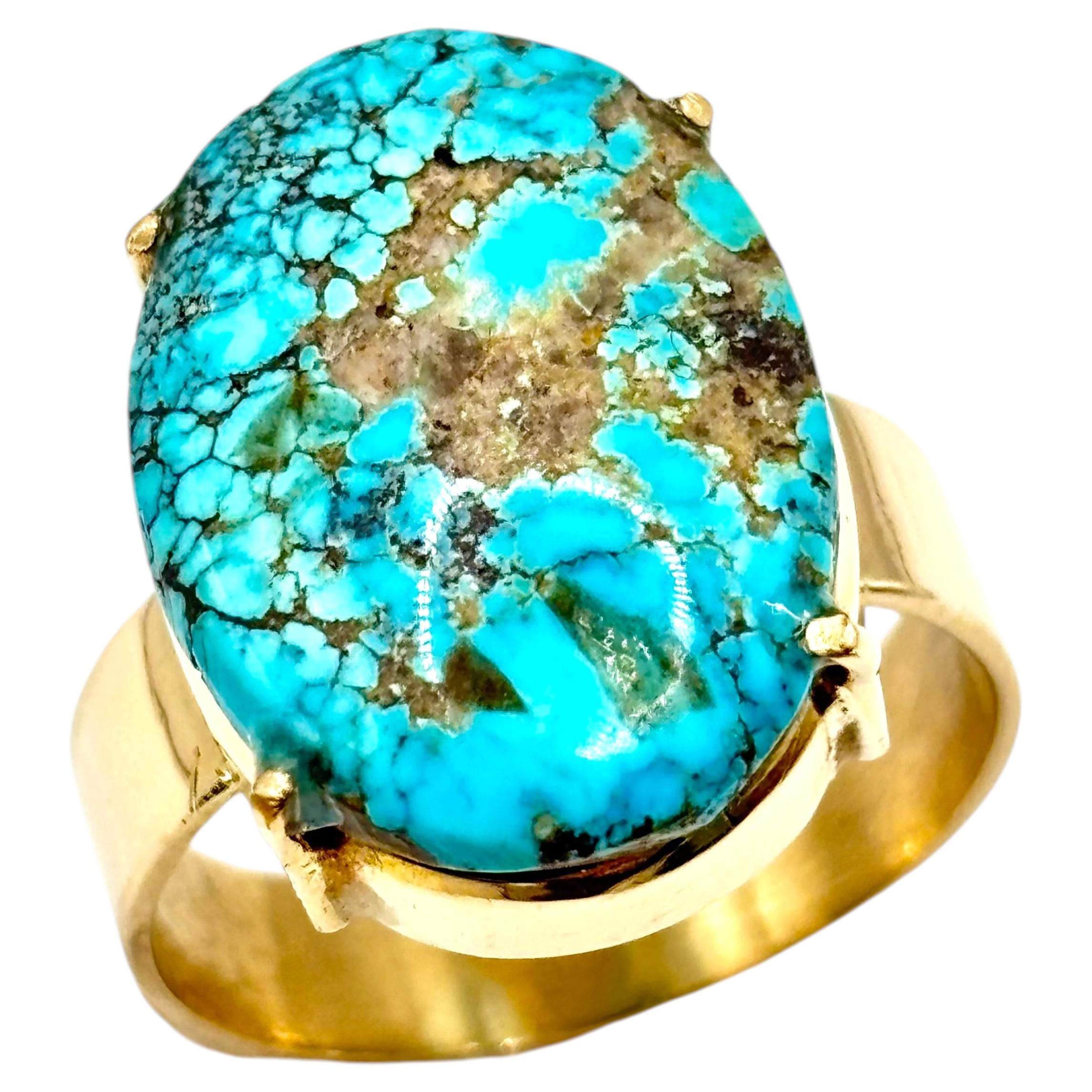 Anello vintage di grande effetto in oro 18 carati con grande cabochon di turchese naturale, 1970