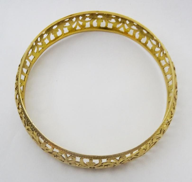 Bracelet vintage en or 18 carats ajouré et gravé Bracelet en or 18 carats Excellent état - En vente à Jerusalem, IL