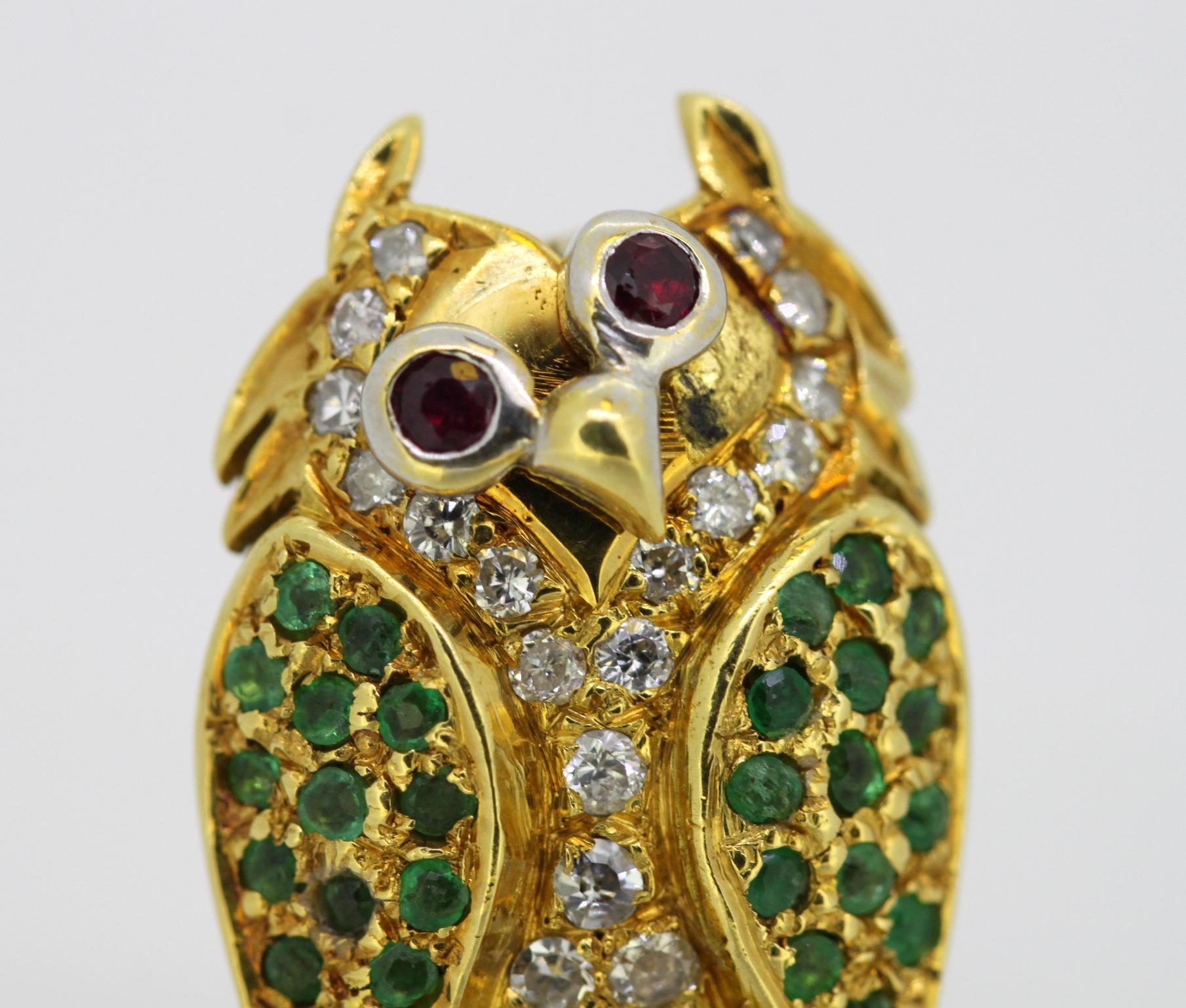 Women's or Men's Vintage 18 Karat Gold Owl Brooch with Diamonds, Emeralds and Rubies