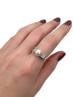 Vintage 18 Karat Gold Pearl 0.23 Carat Diamond Three-Stone Ring