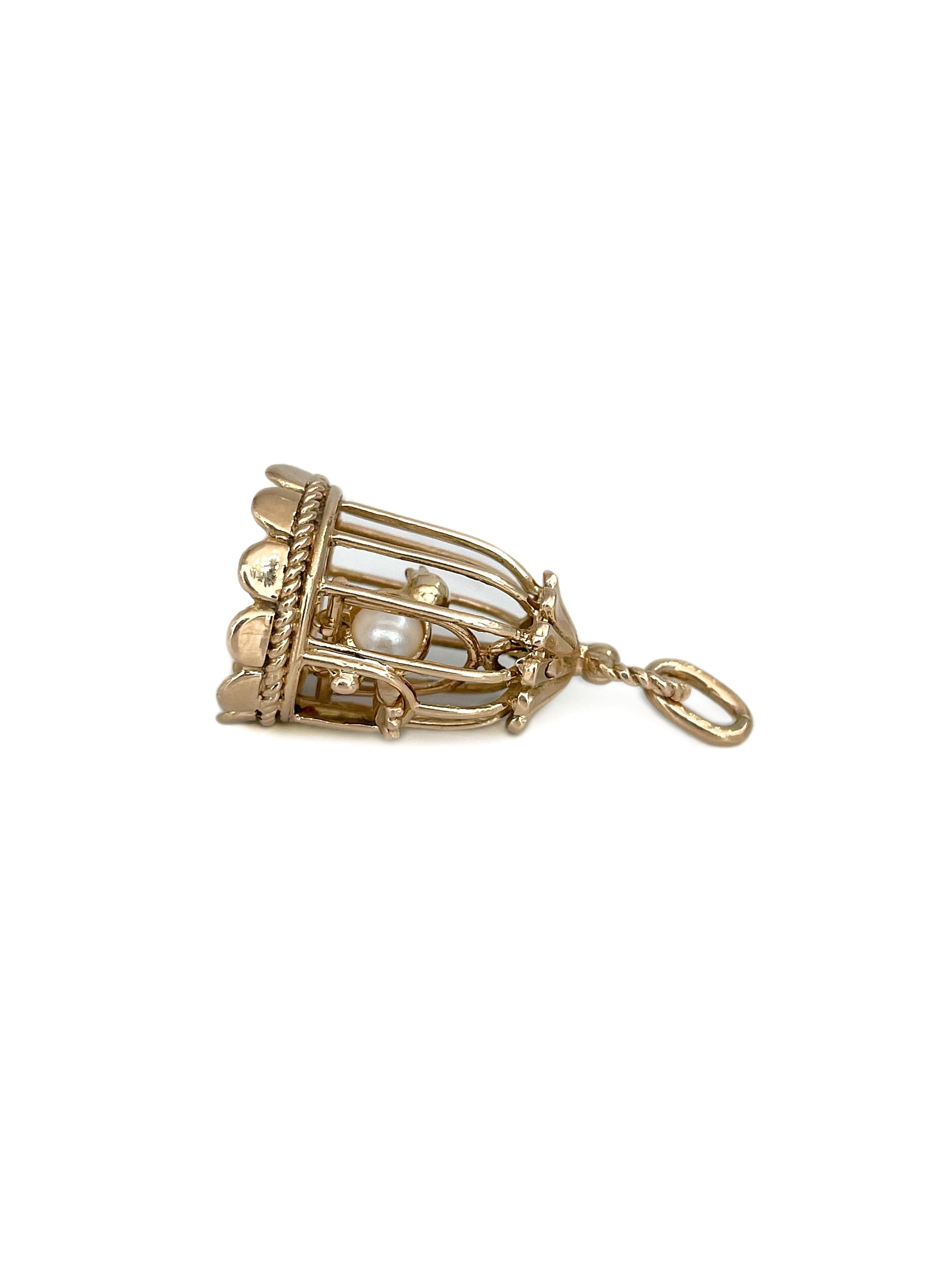 Vintage 18 Karat Gold Perle Bird-in-a-cage Charm Anhänger (Retro) im Angebot