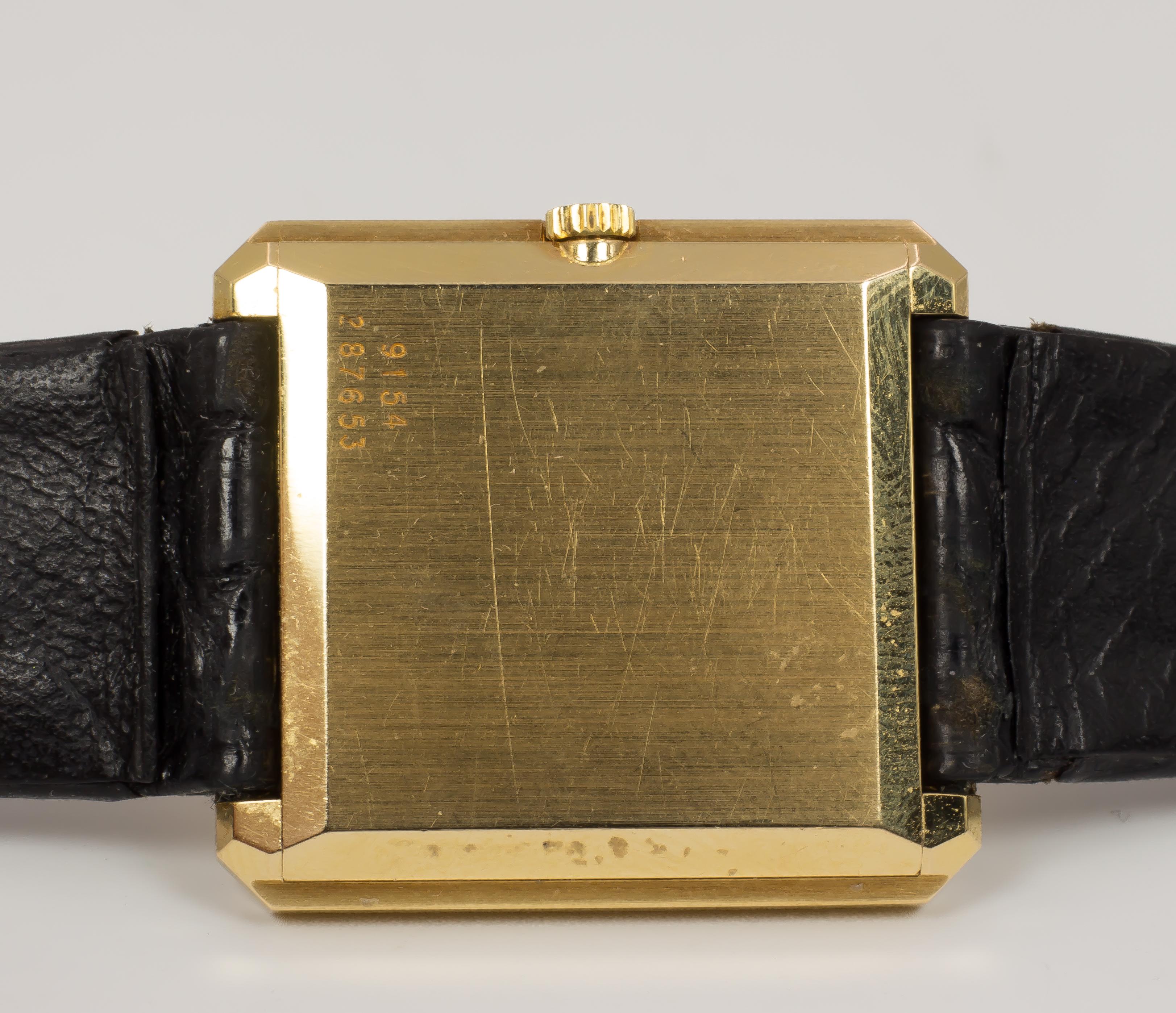 Vintage 18 Karat Gold Piaget Wristwatch, 1980s In Good Condition For Sale In Bologna, IT
