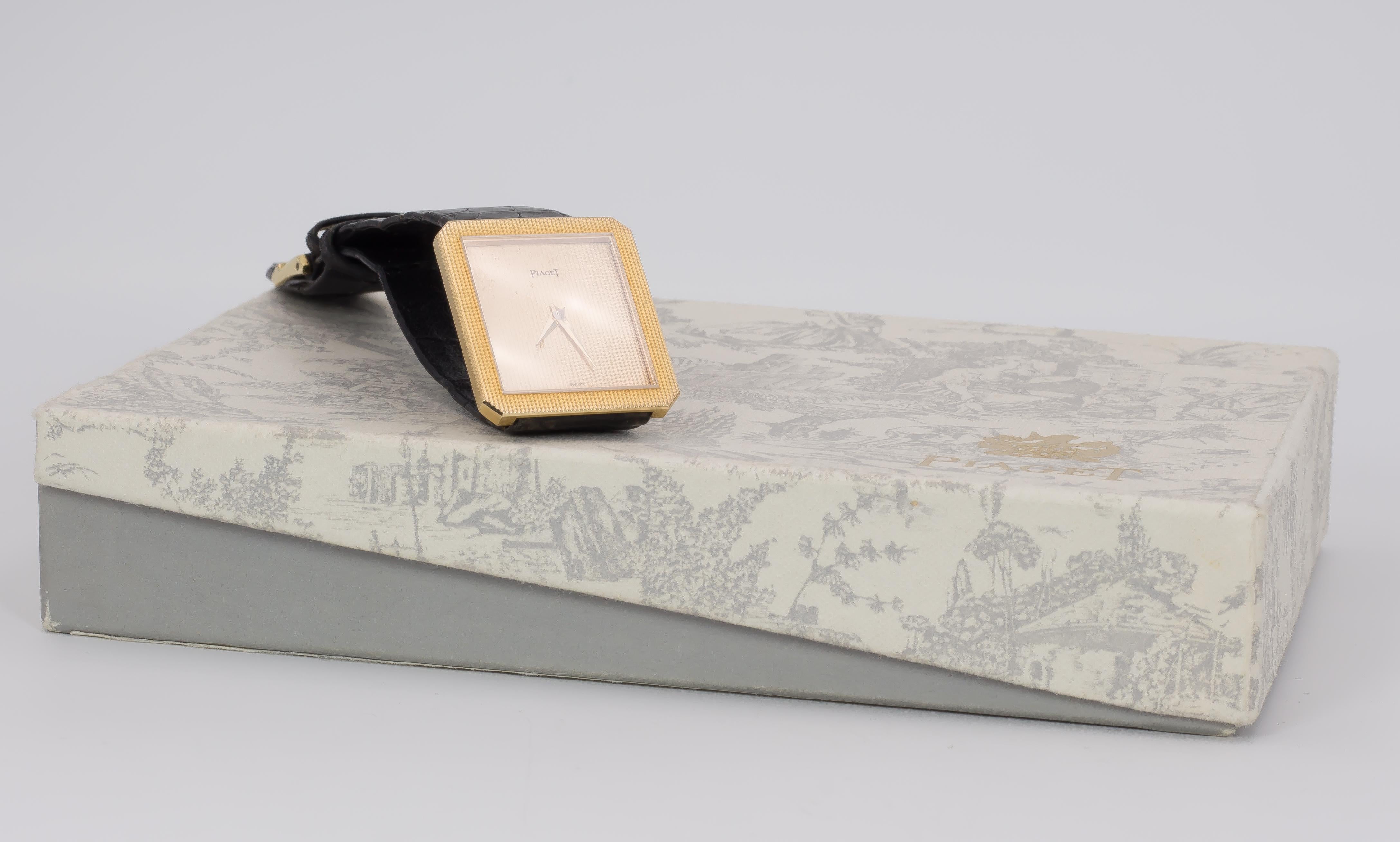 Vintage 18 Karat Gold Piaget Wristwatch, 1980s For Sale 1