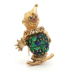 Vintage 18 Karat Gold Sapphire and Chalcedony Brooch