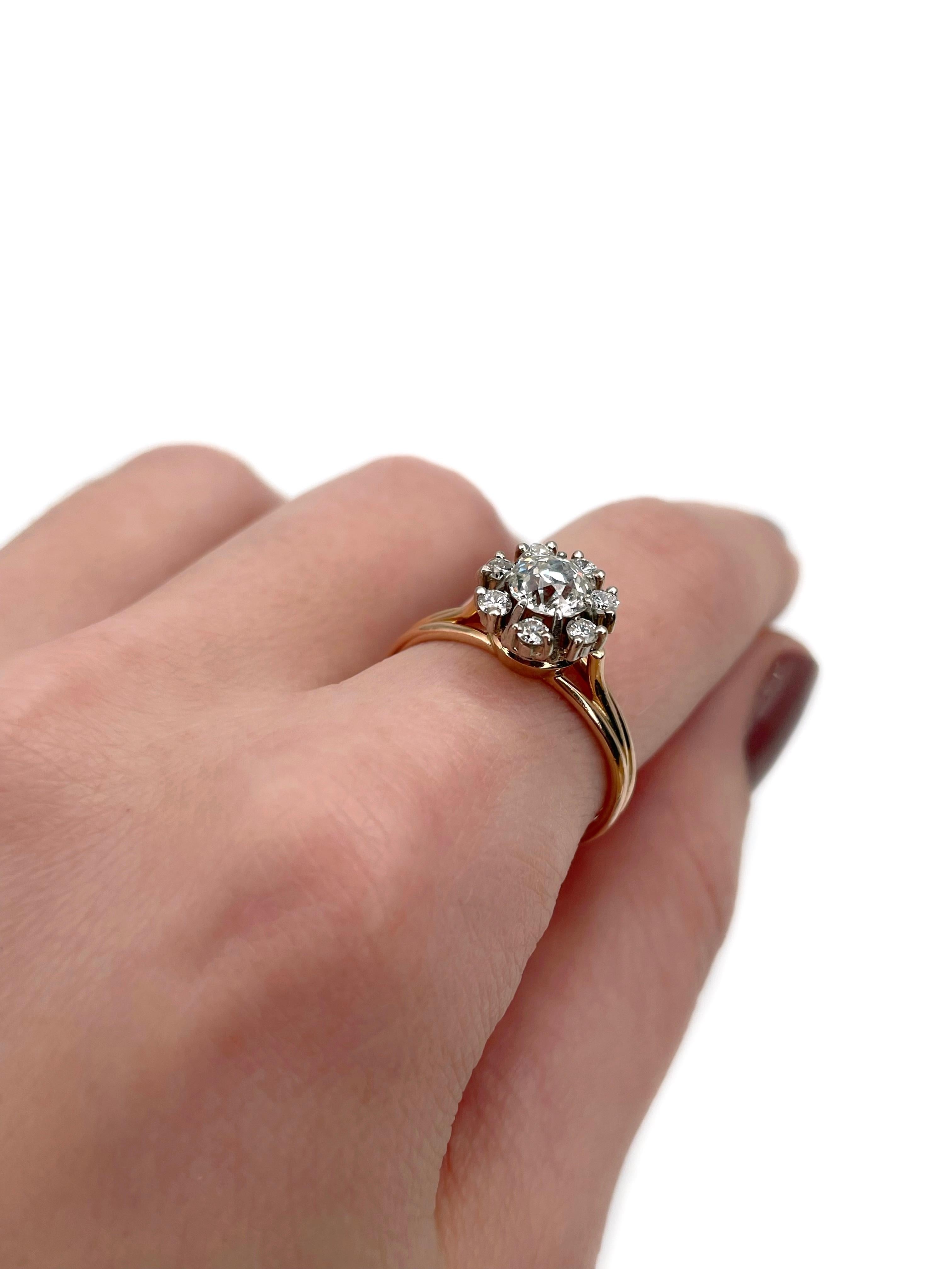 Retro Vintage 18 Karat Gold TW 0.84 Carat Diamond Cluster Ring For Sale