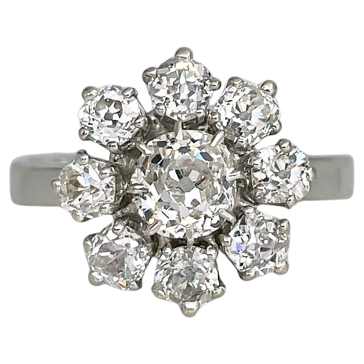 Vintage 18 Karat Gold TW 1.60 Carat Old Mine Cut Diamond Cluster Ring For Sale