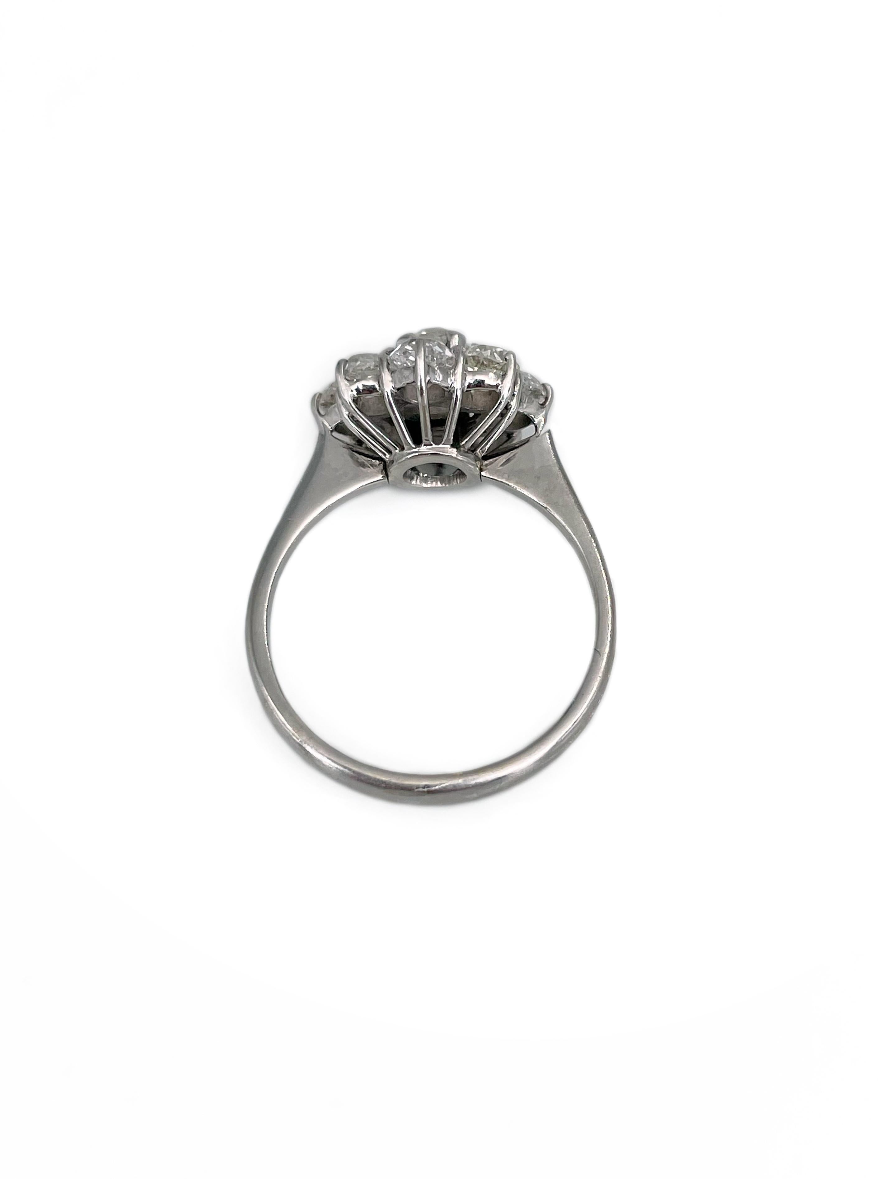 18 Karat Gold TW ~ 1,85 Karat Diamant-Cluster-Ring mit alteuropäischem Minenschliff im Zustand „Gut“ in Vilnius, Vilniaus apskr.