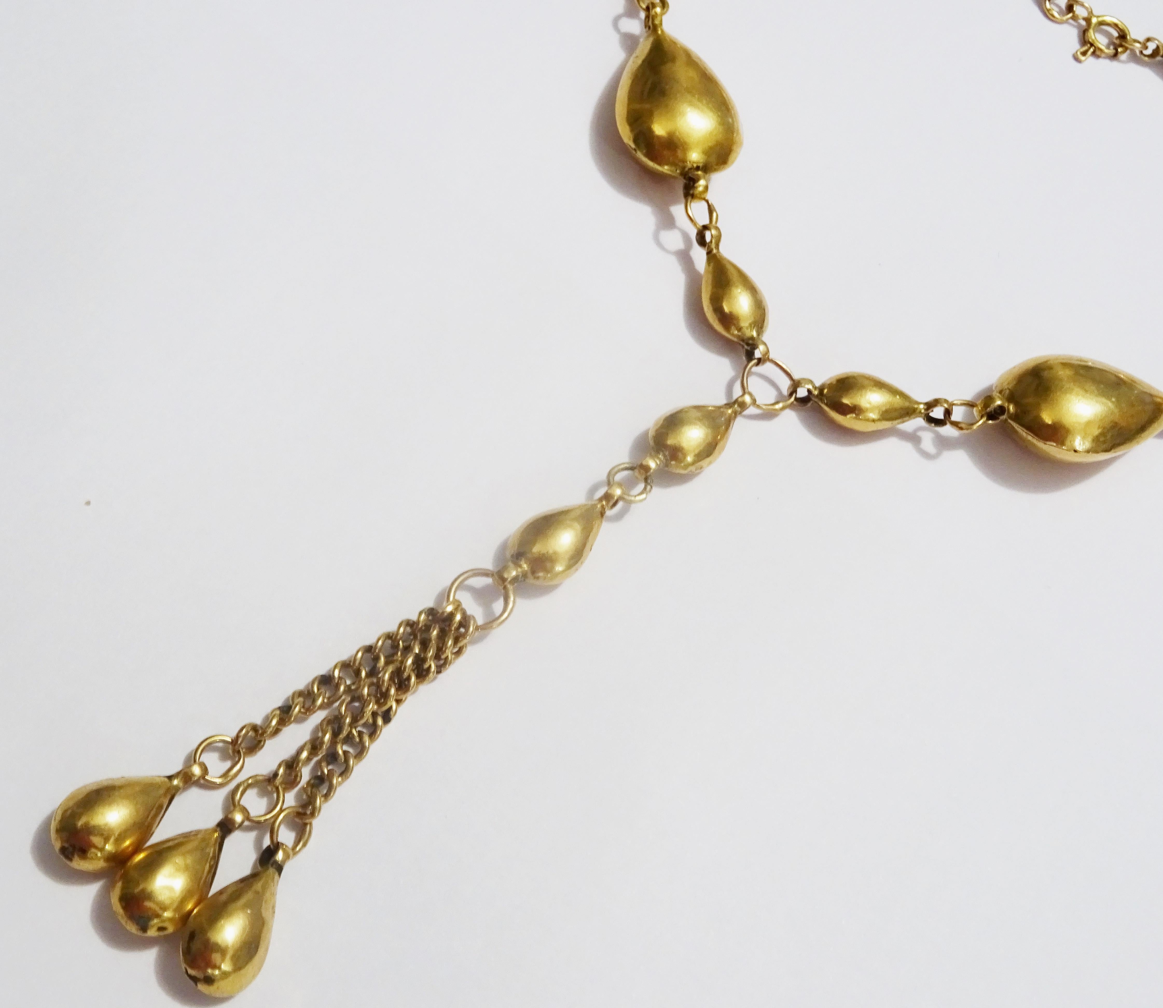 Vintage 18 karat Gold Unique handmade Iraqi Necklace In Excellent Condition For Sale In Jerusalem, IL
