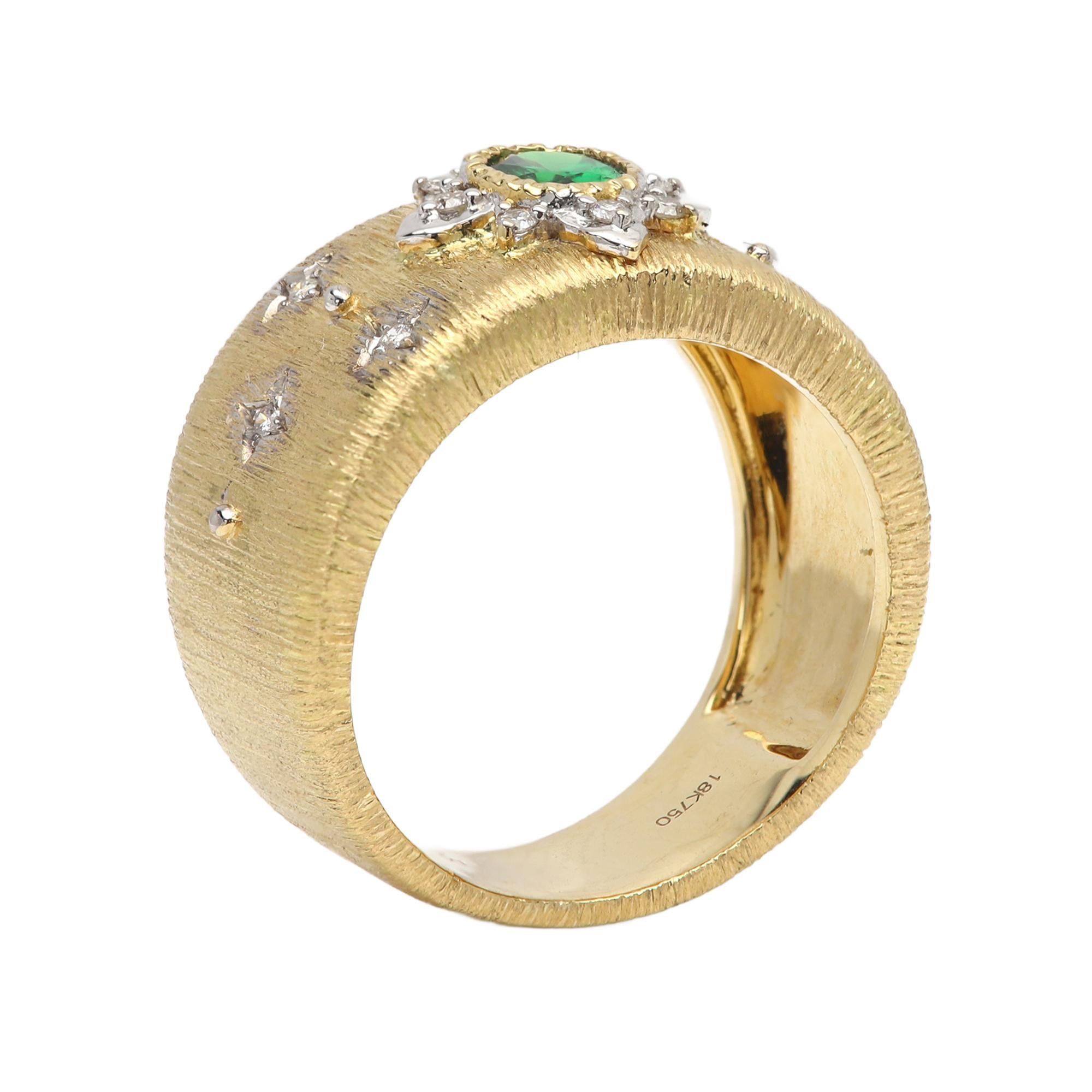 Vintage 18 Karat Green Tsavorite Ring Band Natural stones and Solid yellow gold For Sale 5
