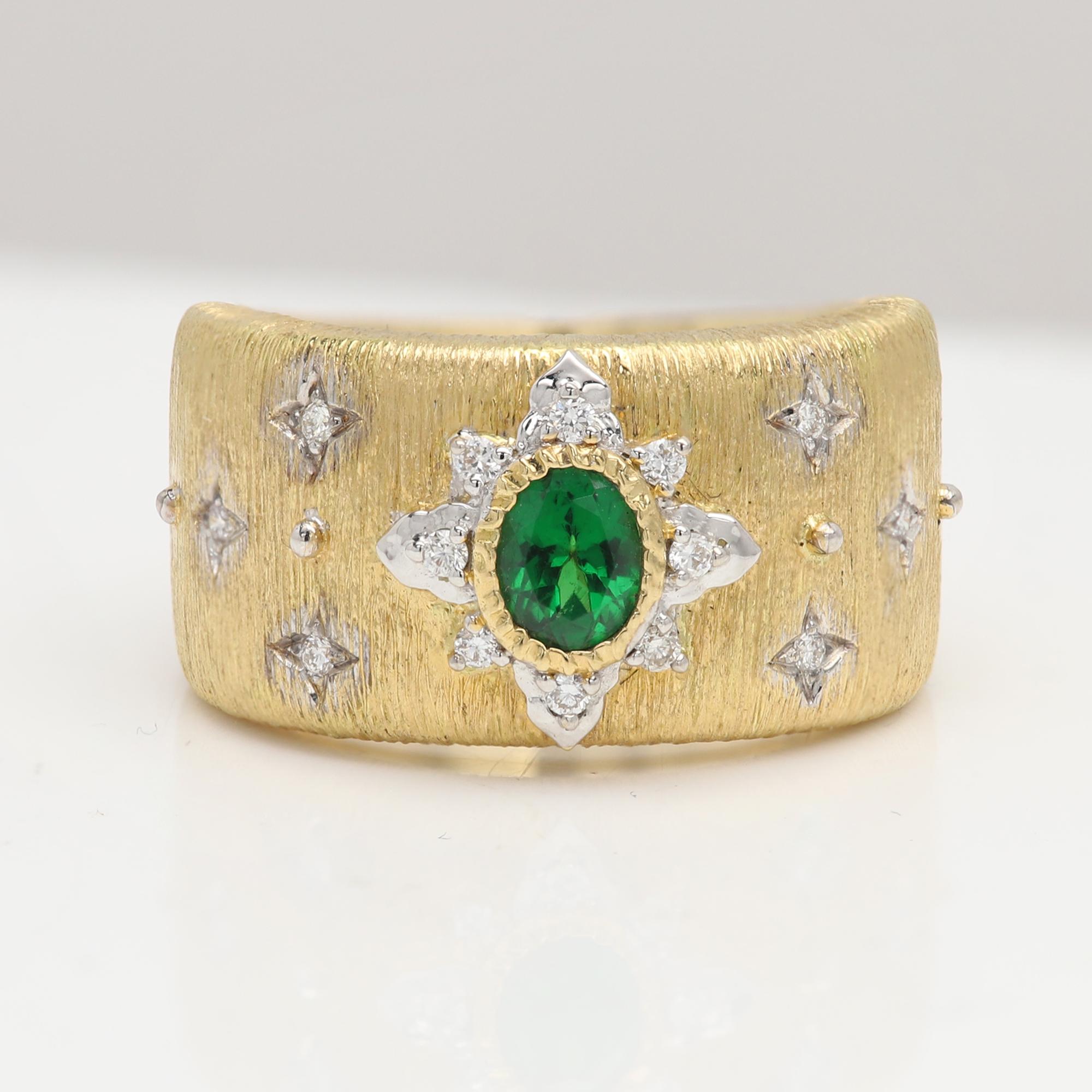 Vintage 18 Karat Green Tsavorite Ring Band Natural stones and Solid yellow gold For Sale 6