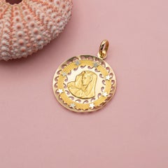Vintage 18 karat solid gold Virgin Mary pendant - Catholic religious charm