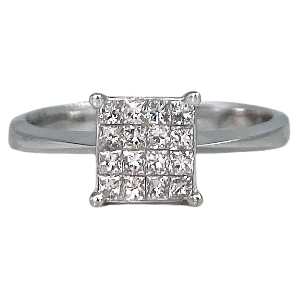 Vintage 18 Karat White Gold 0.30 Carat Princess Cut VS Diamond Engagement Ring