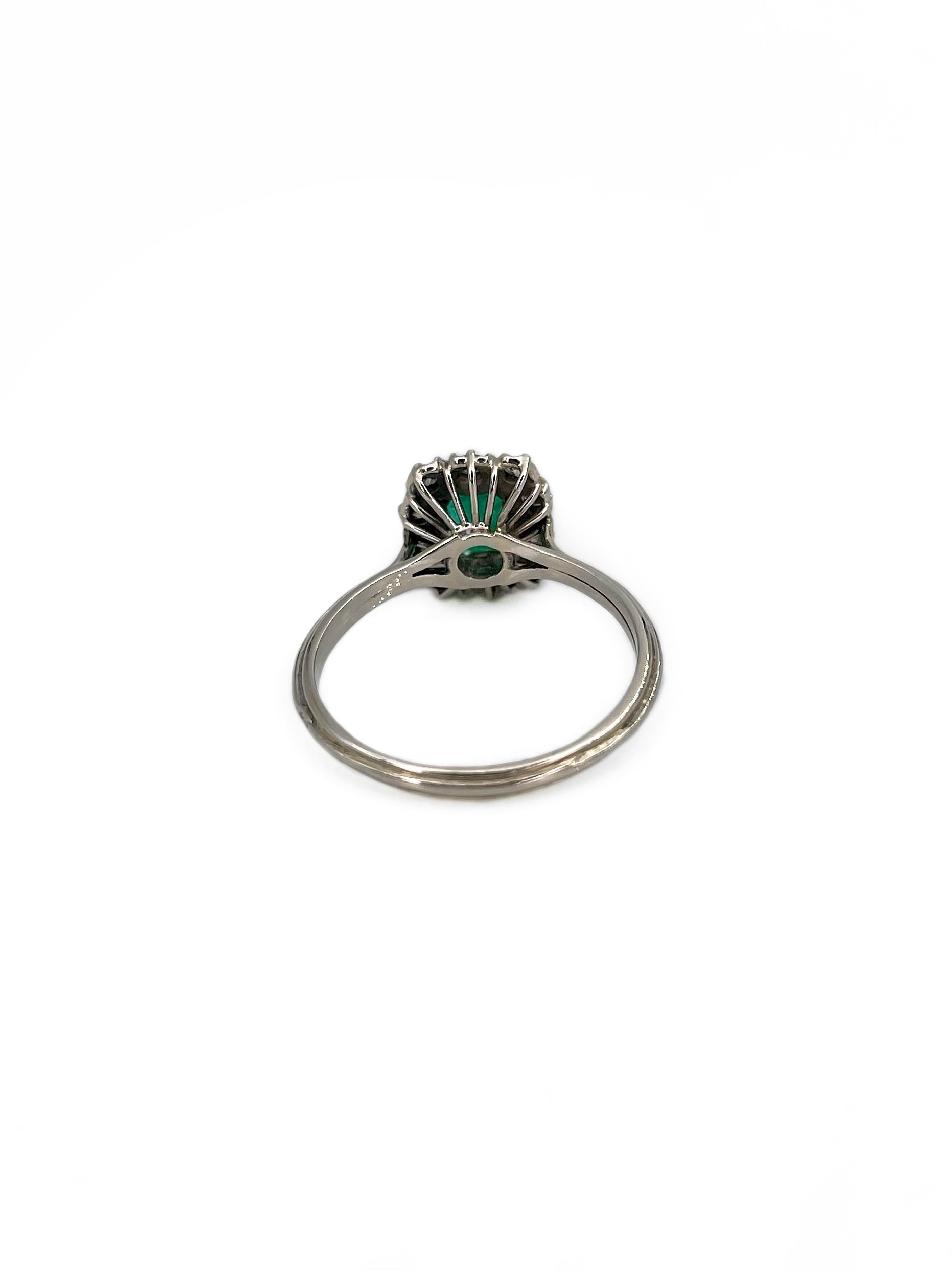 Mixed Cut Vintage 18 Karat White Gold 0.65 Carat Emerald 0.20 Carat Diamond Rectangle Ring For Sale