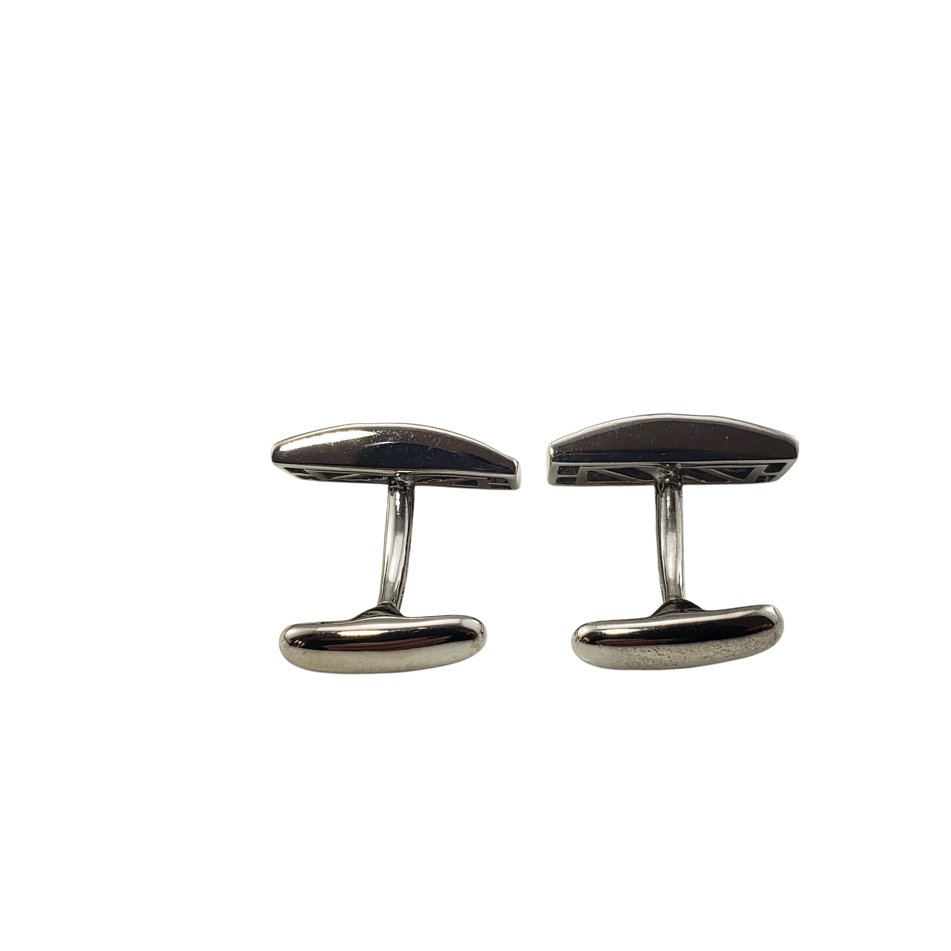 Boutons de manchette vintage en or blanc 18 carats et diamants Bon état - En vente à Washington Depot, CT