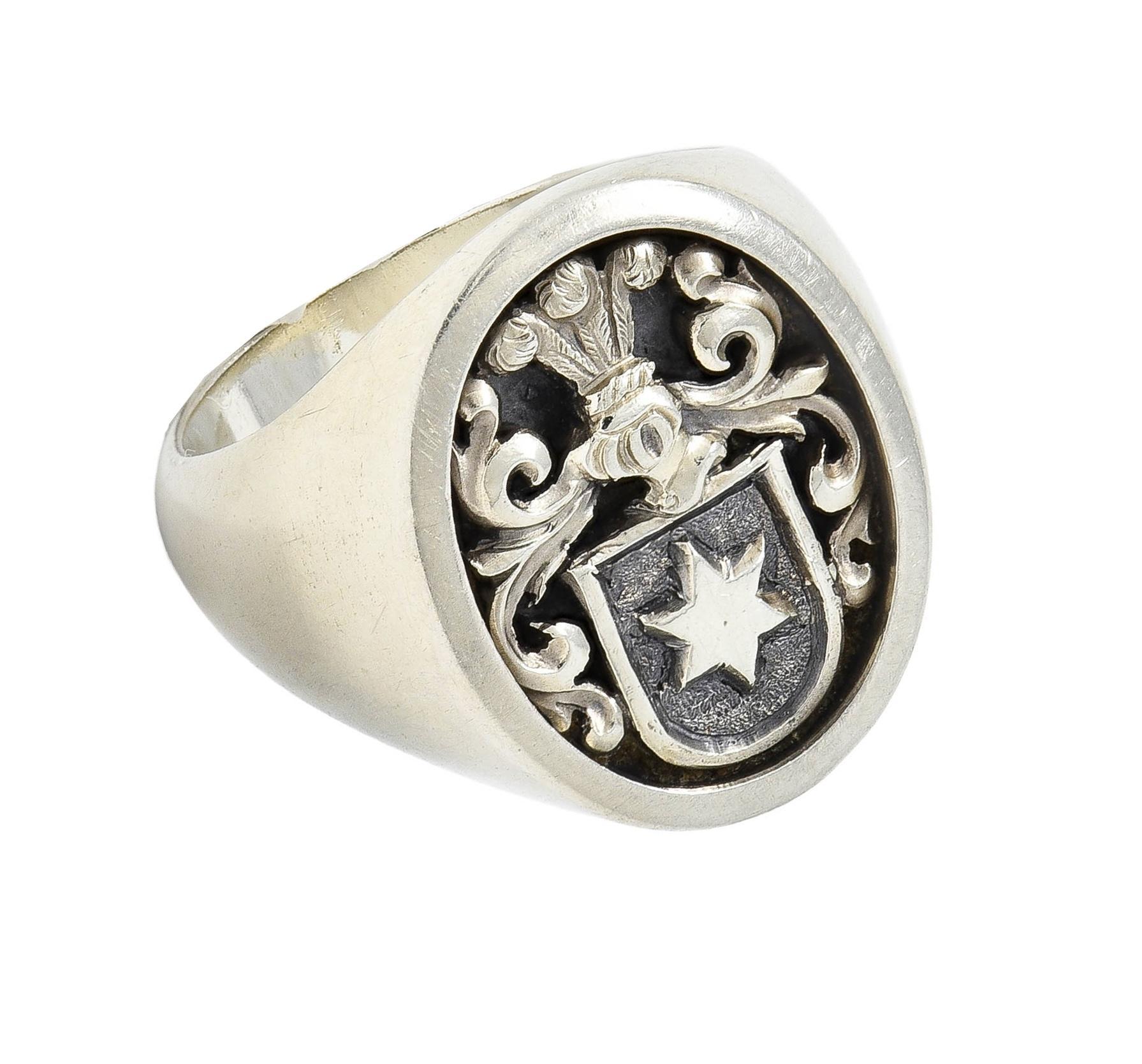 Vintage 18 Karat White Gold Heraldic Knight Star Cameo Unisex Signet Ring 9