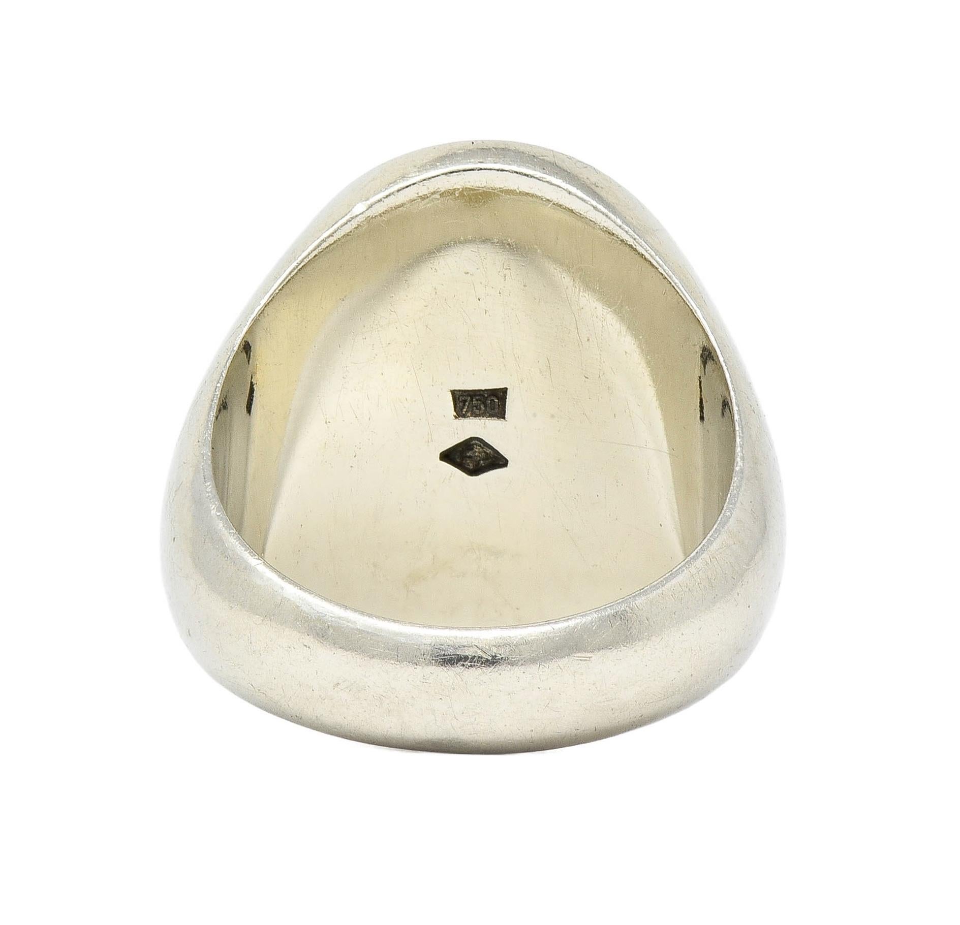 Vintage 18 Karat White Gold Heraldic Knight Star Cameo Unisex Signet Ring 2