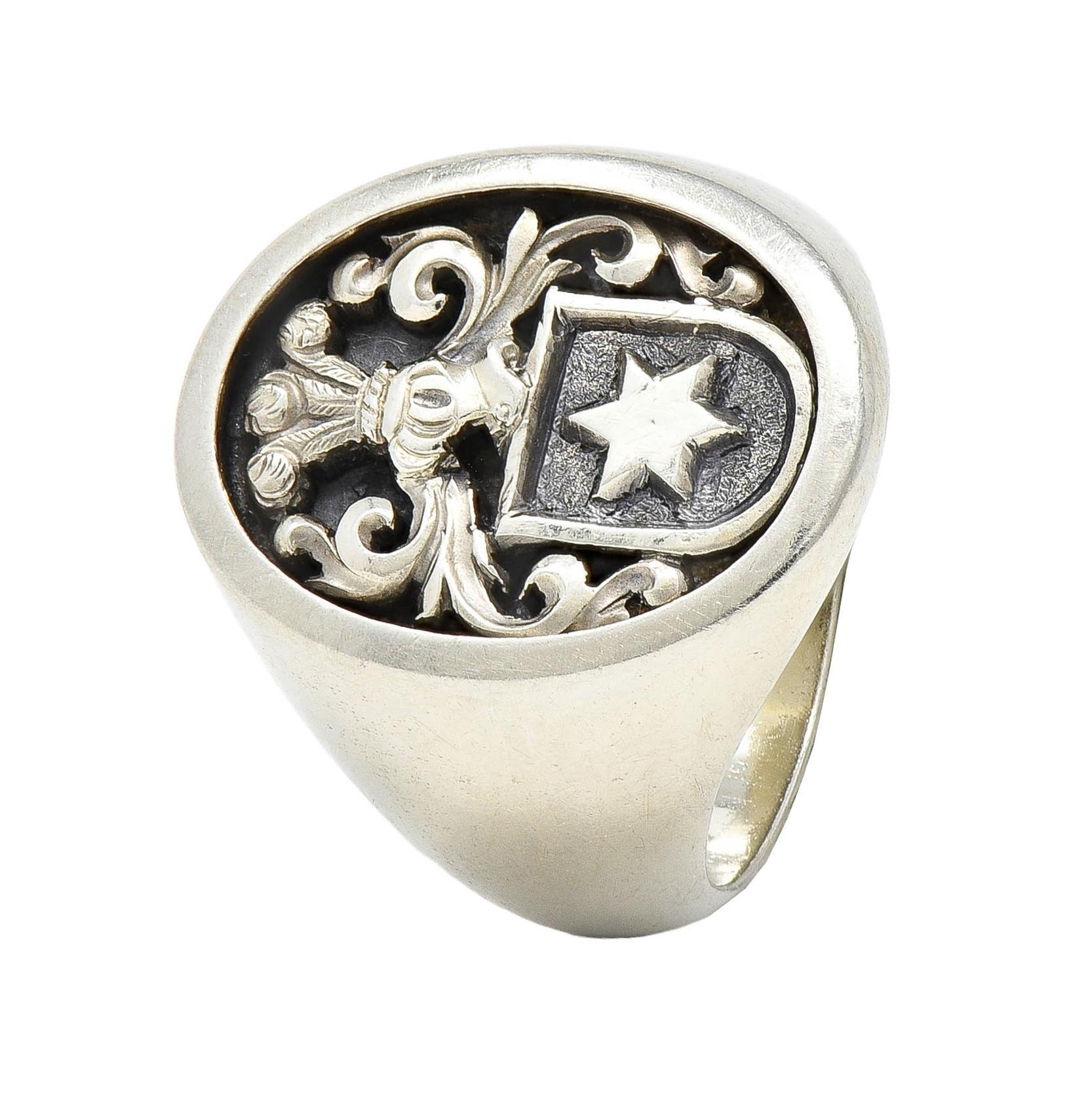 Vintage 18 Karat White Gold Heraldic Knight Star Cameo Unisex Signet Ring 6