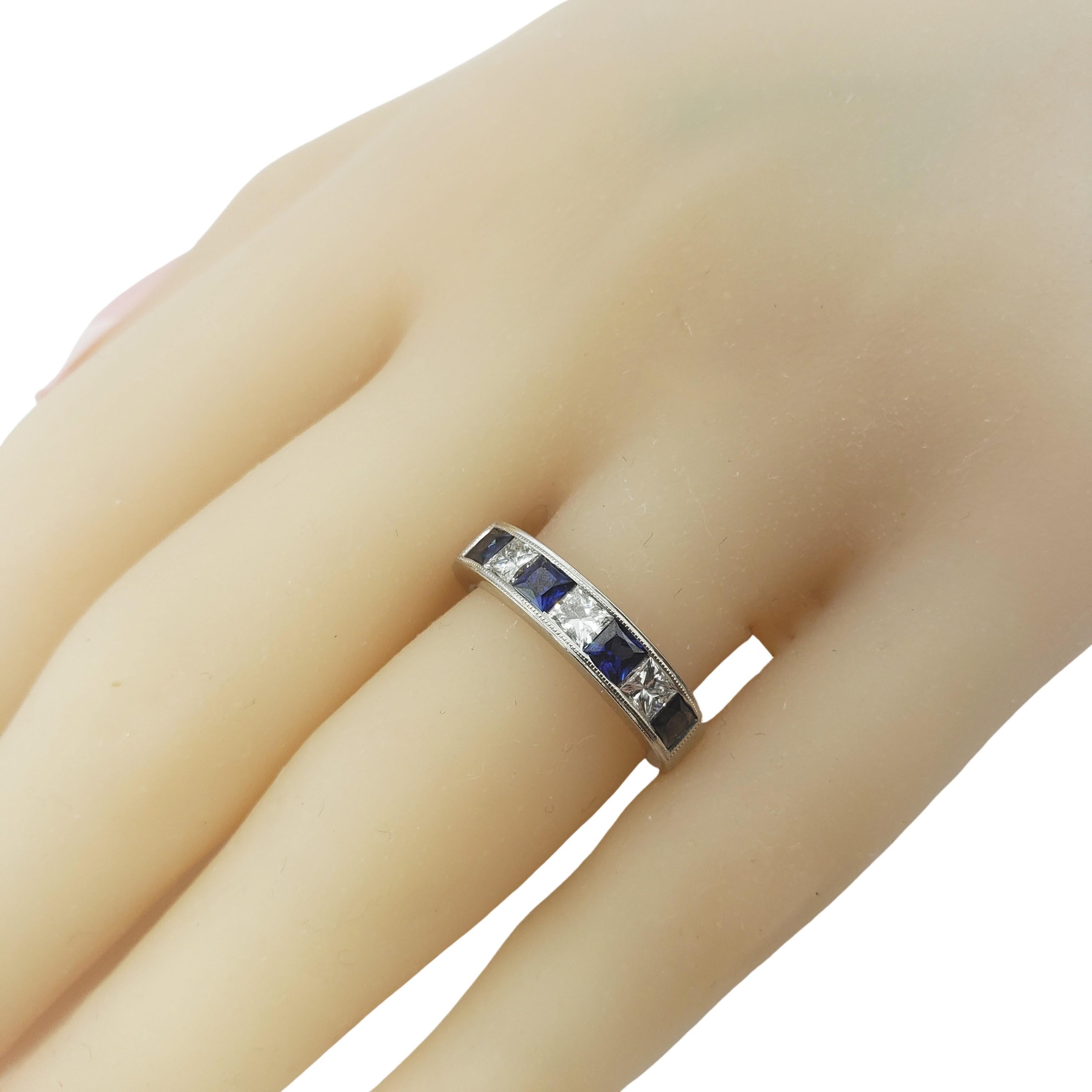 Vintage 18 Karat White Gold Natural Sapphire and Diamond Ring For Sale 4