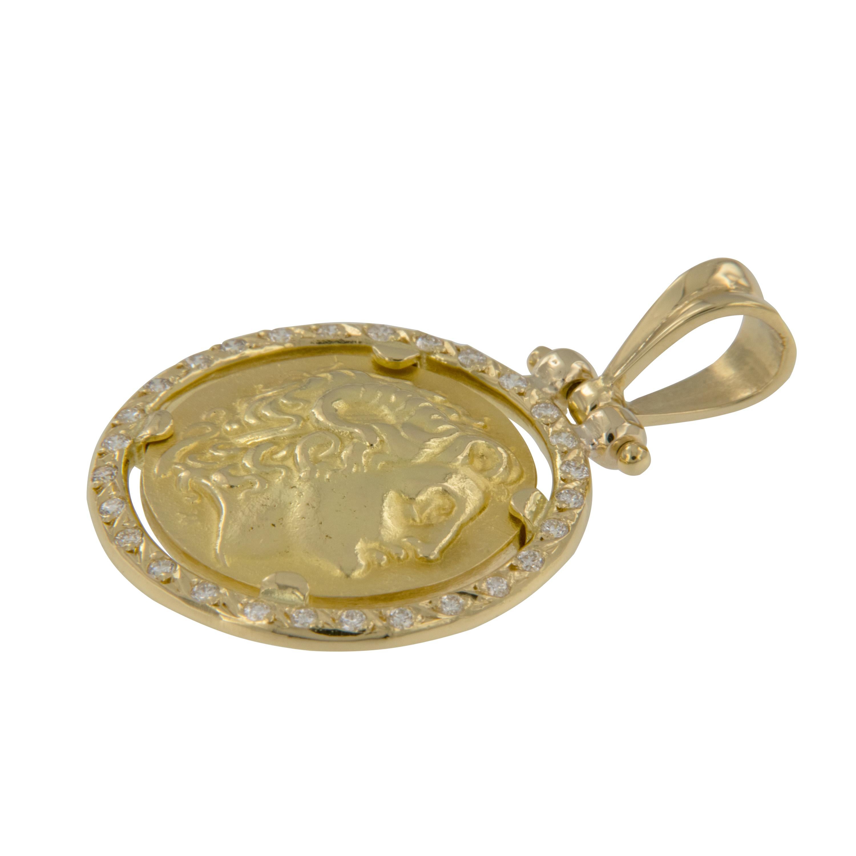 18 Karat Gelbgold 0,42 Karat Gesamtkaratgewicht Diamant Alexander der Große Münze Anhänger (Rundschliff)