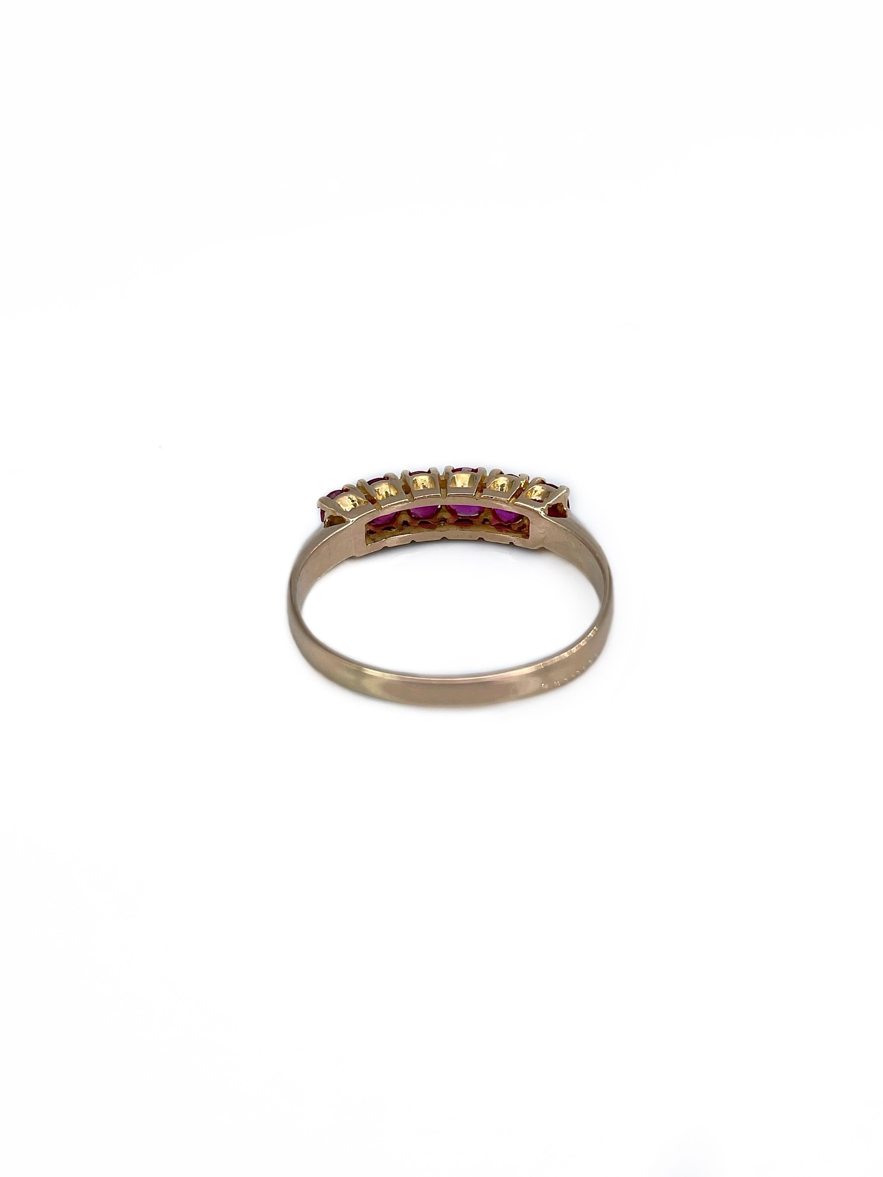 Oval Cut Vintage 18 Karat Yellow Gold 1.00 Carat Ruby Band Ring For Sale