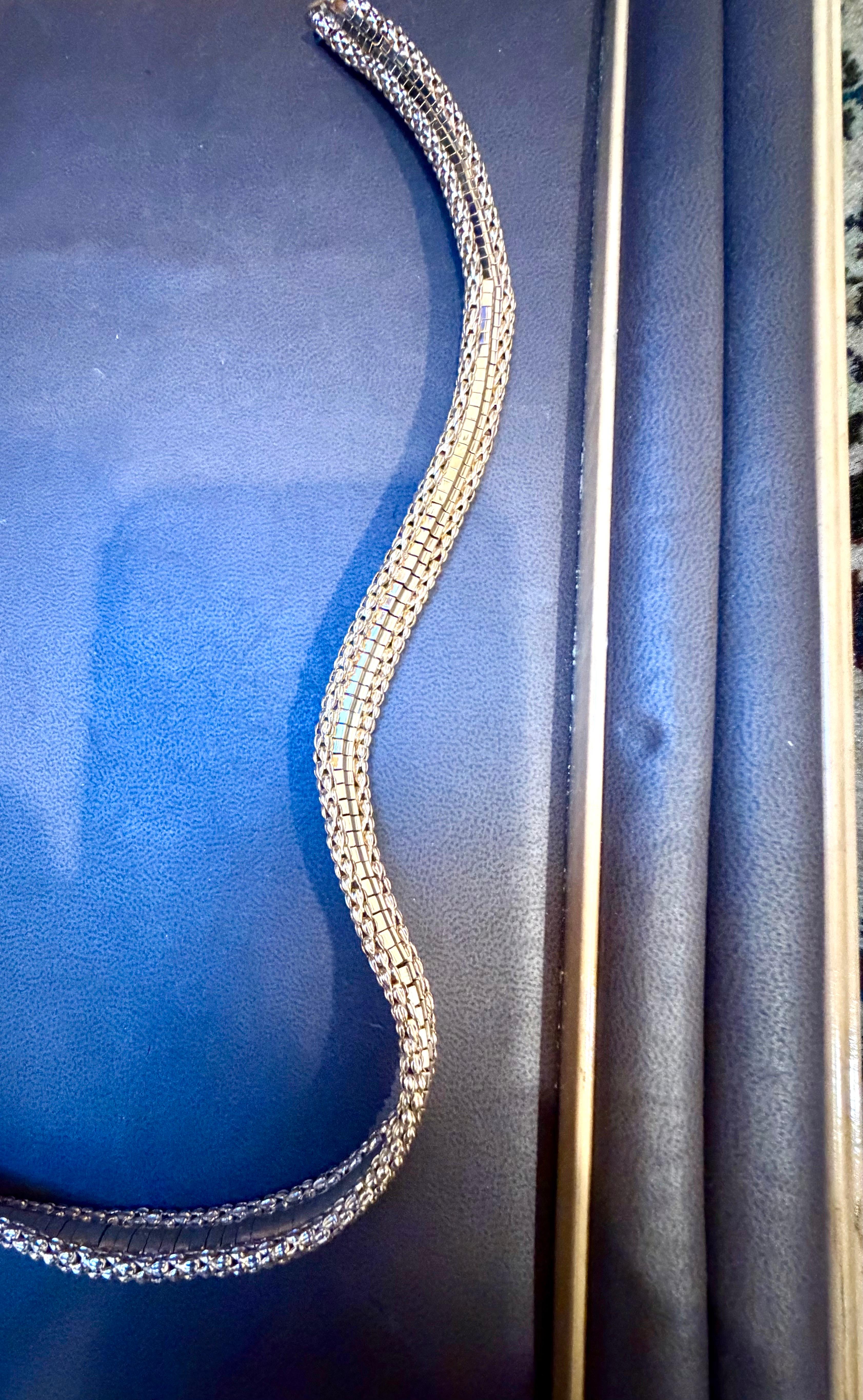 Vintage 18 Karat Yellow Gold 55.5 Gm Choker Link Like Chain Unisex, 16