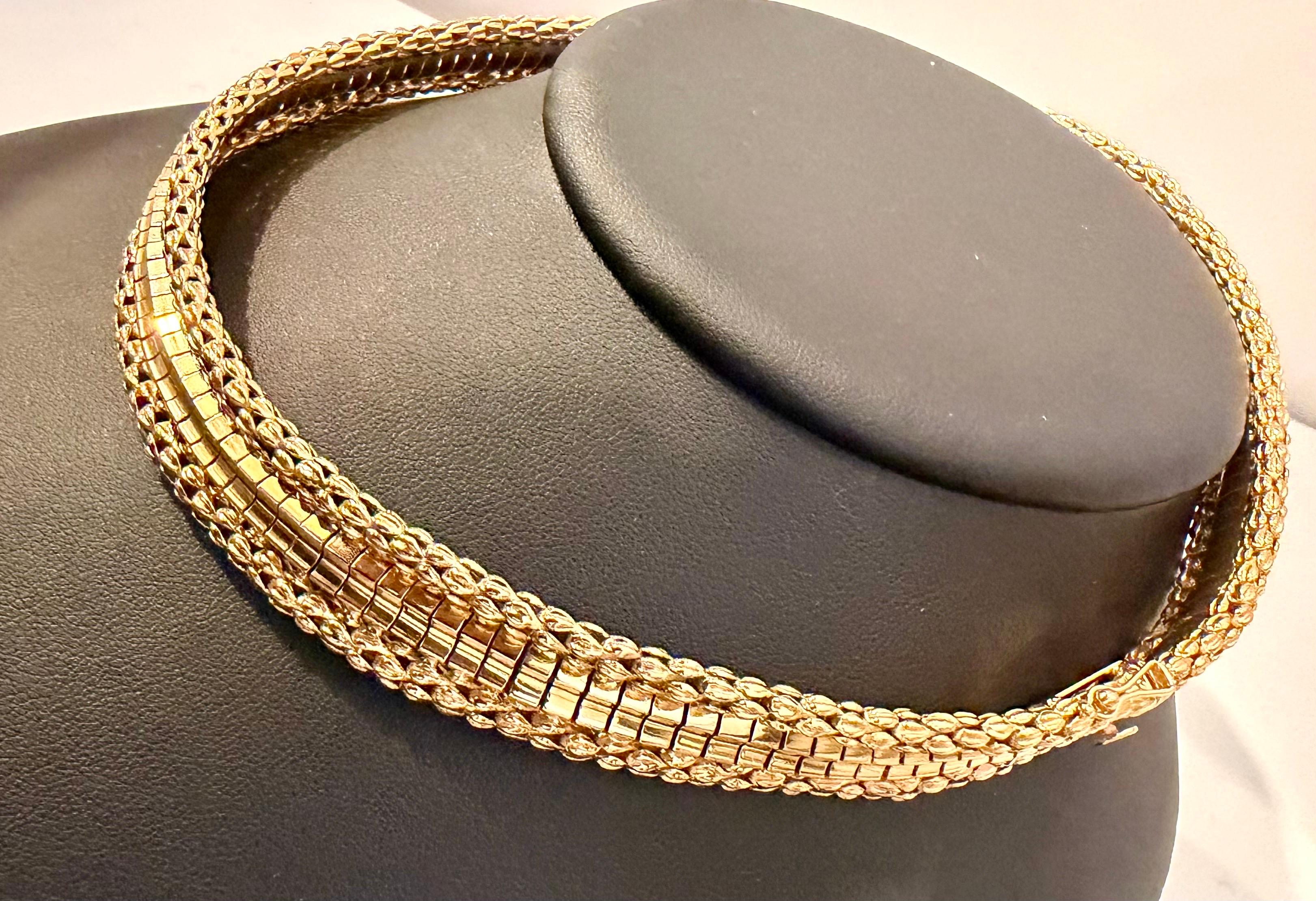 Vintage 18 Karat Yellow Gold 55.5 Gm Choker Link Like Chain Unisex, 16