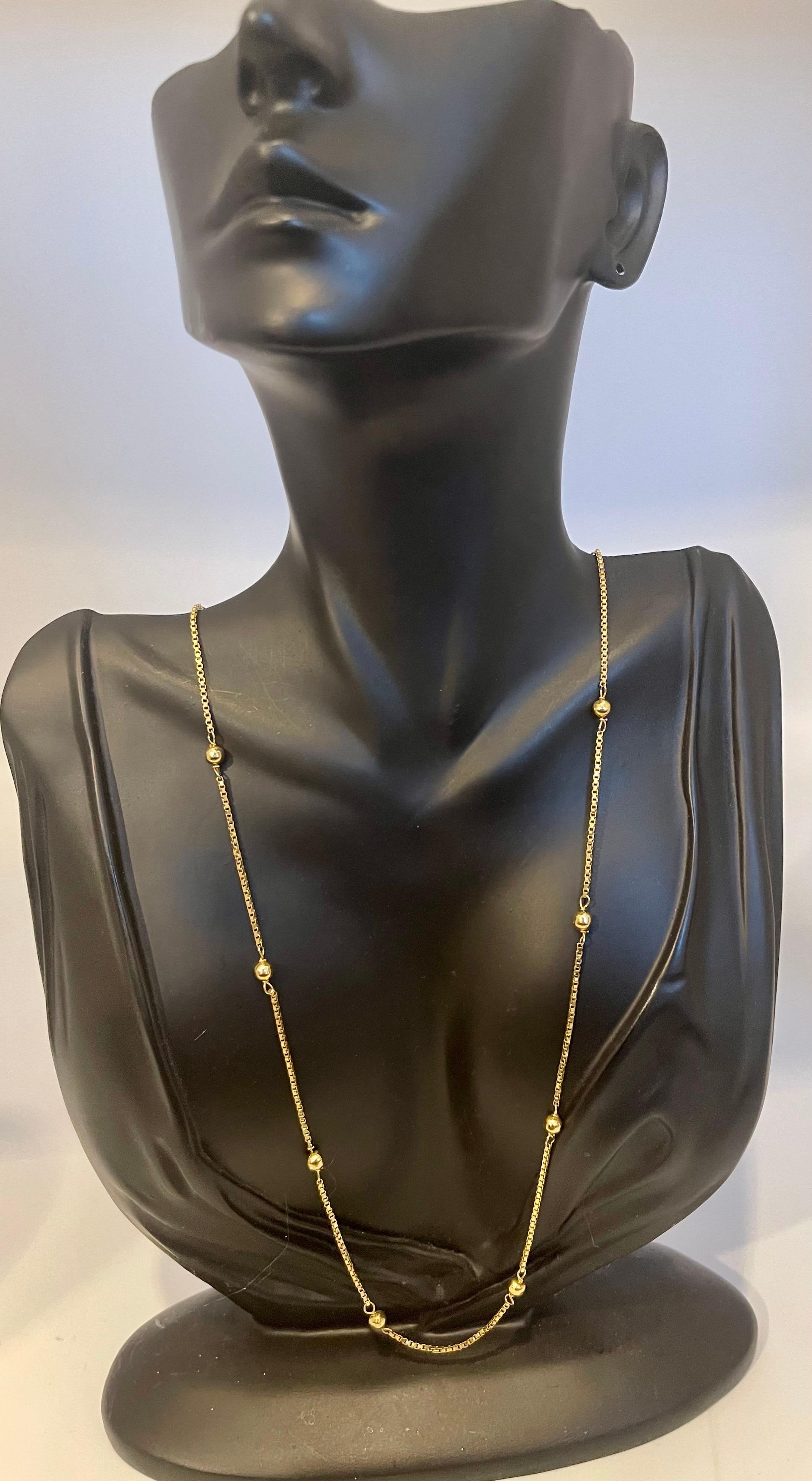 Vintage 18 Karat Yellow Gold 9 Gm Box Chain Ball Necklace, Italian In Excellent Condition In New York, NY