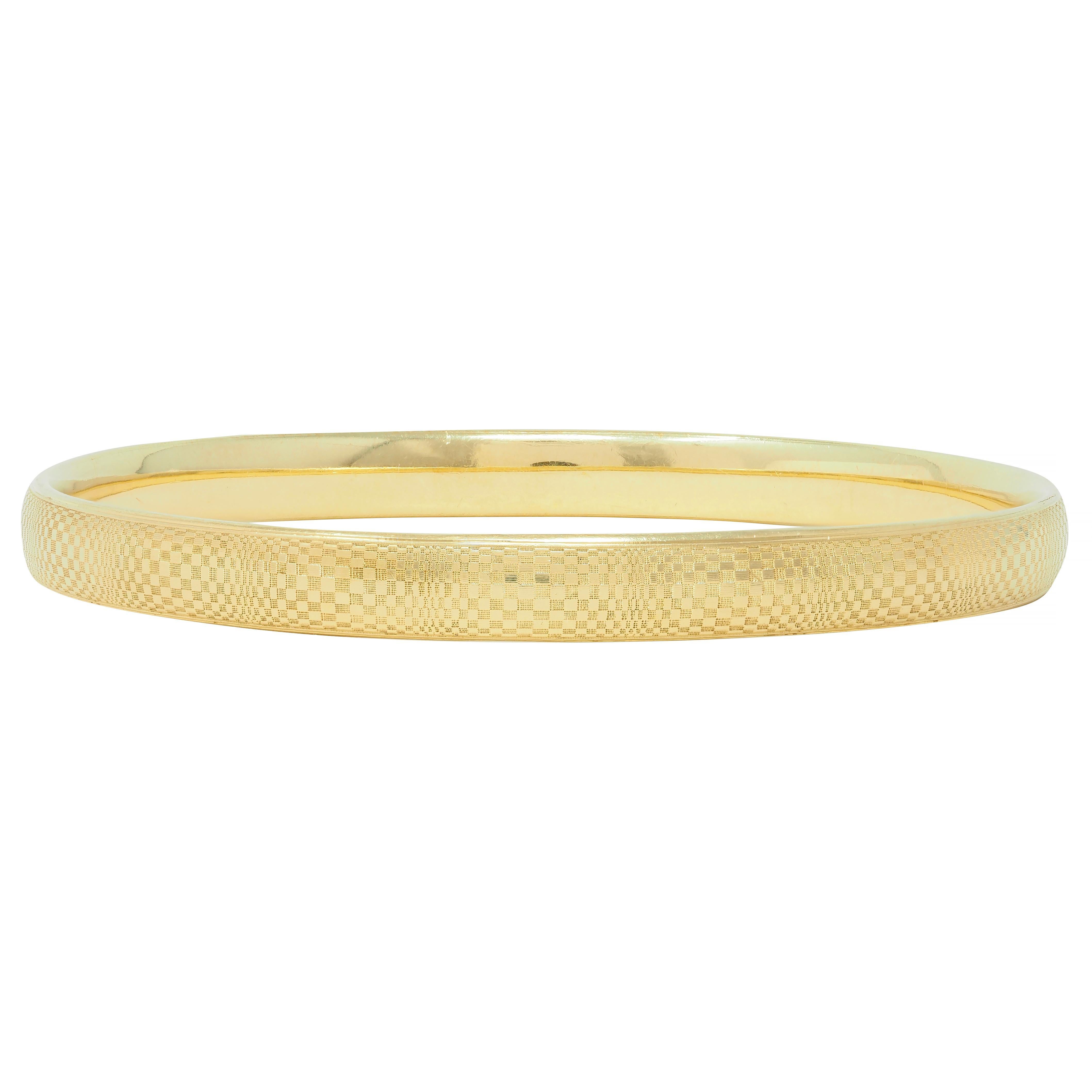 Women's or Men's Vintage 18 Karat Yellow Gold Abstract Optical Checkerboard Bangle Bracelet For Sale