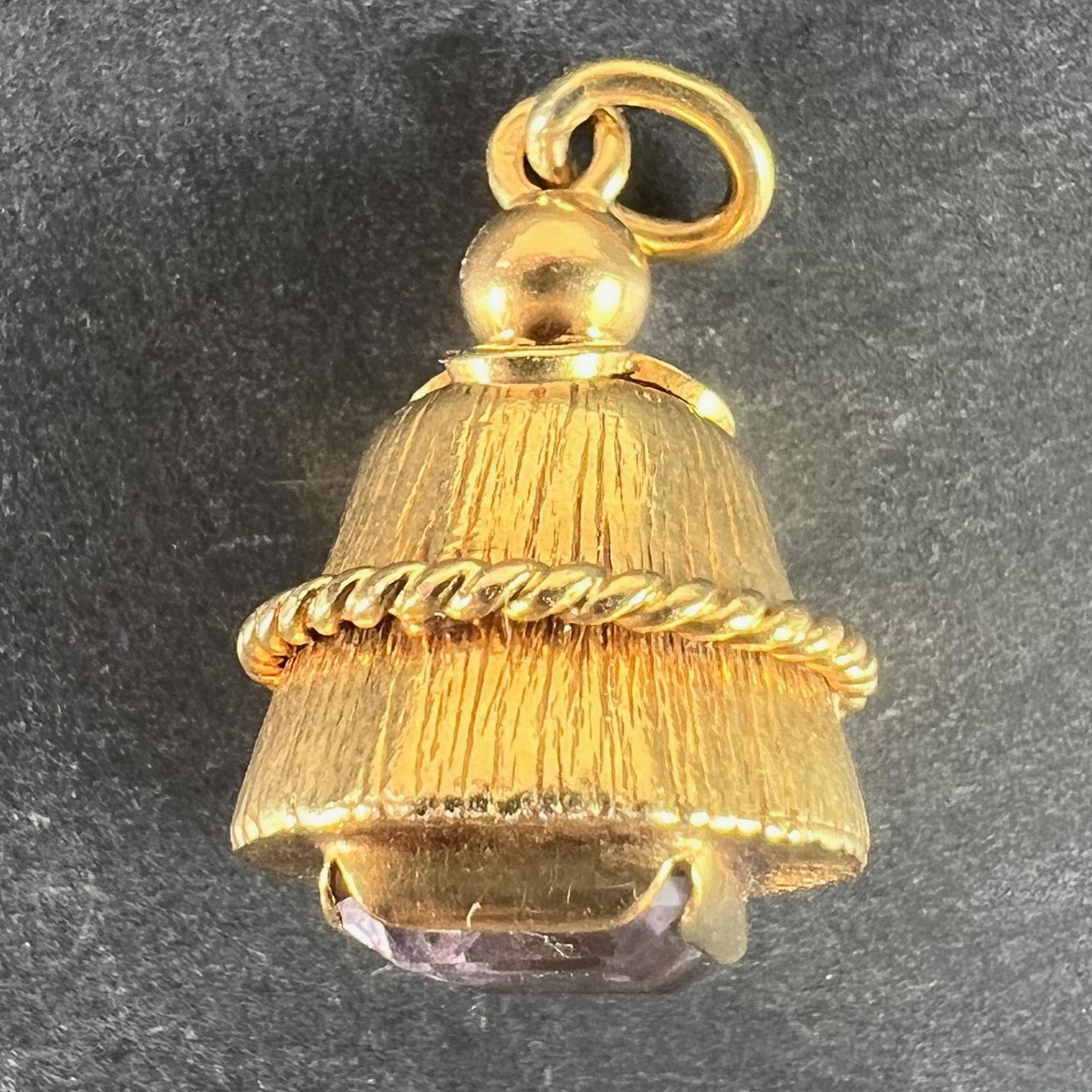 Vintage 18 Karat Gelbgold Amethyst Barrel Charm Anhänger (Smaragdschliff) im Angebot
