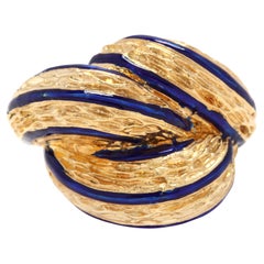 Vintage 18 Karat Yellow Gold and Blue Enamel Dome Knot Ring