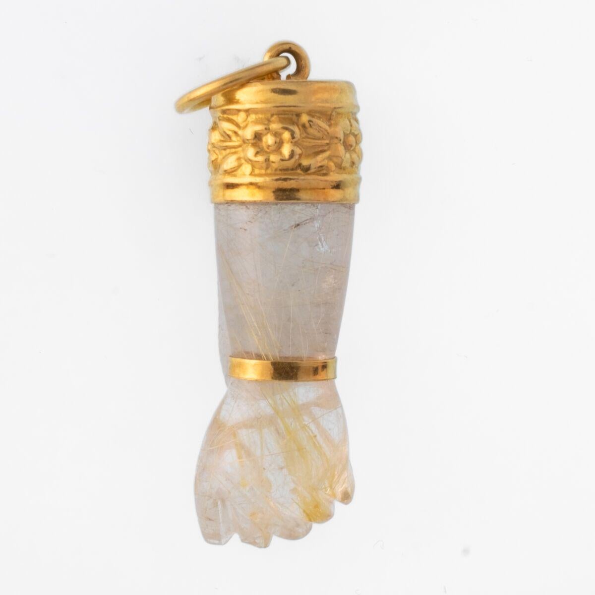 Vintage 18 Karat Yellow Gold and Rutilated Quartz Figa Charm In Excellent Condition In New York, NY