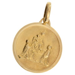 Vintage 18 Karat Yellow Gold Ava Maria Medal 