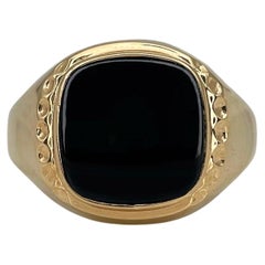 Vintage 18 Karat Yellow Gold Black Onyx Signet Ring
