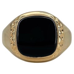 Retro 18 Karat Yellow Gold Black Onyx Signet Ring